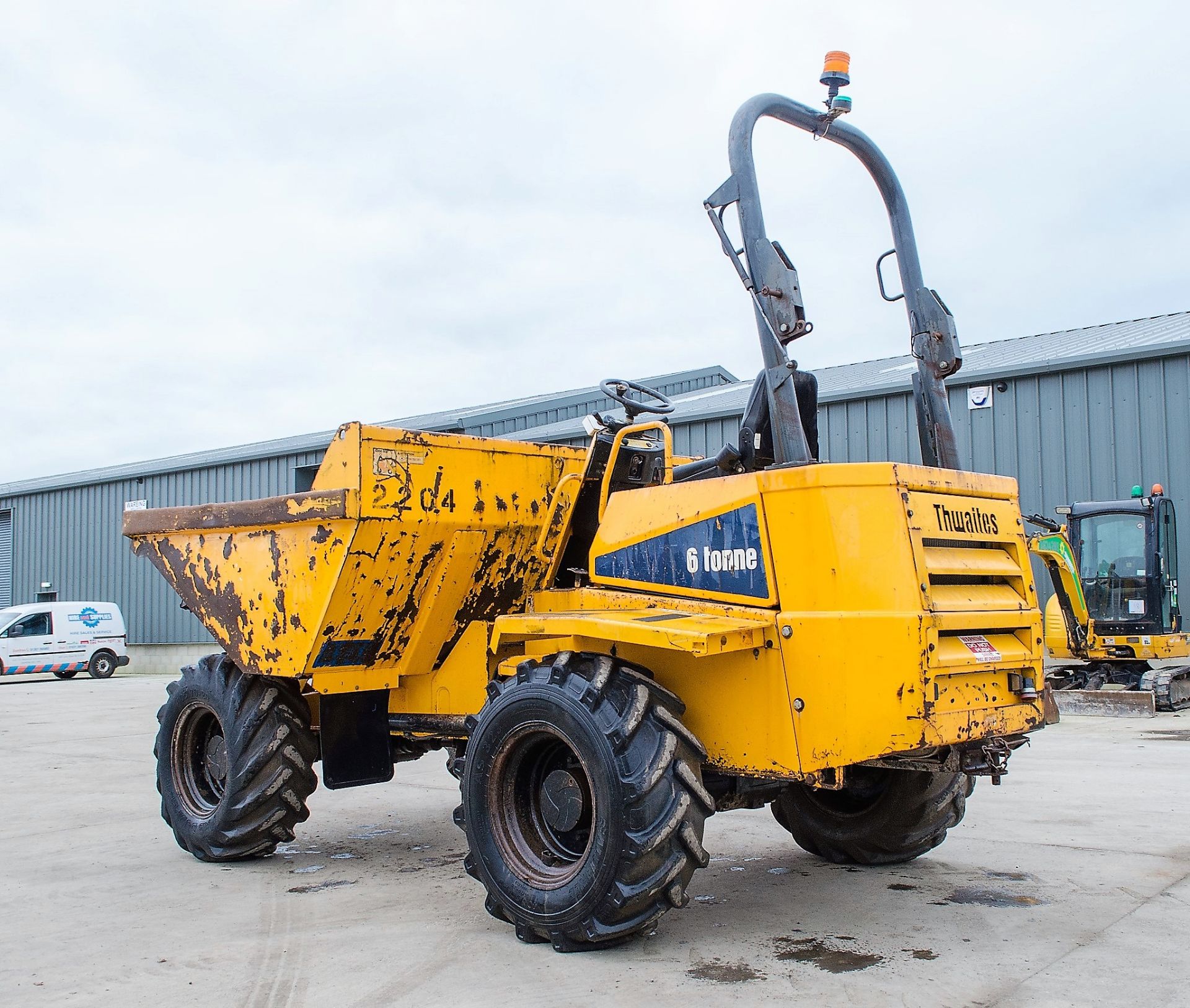 Thwaites 6 tonne straight skip dumper Year: 2010 S/N: 1007B6372 Recorded Hours: 3782 2204 - Image 4 of 20