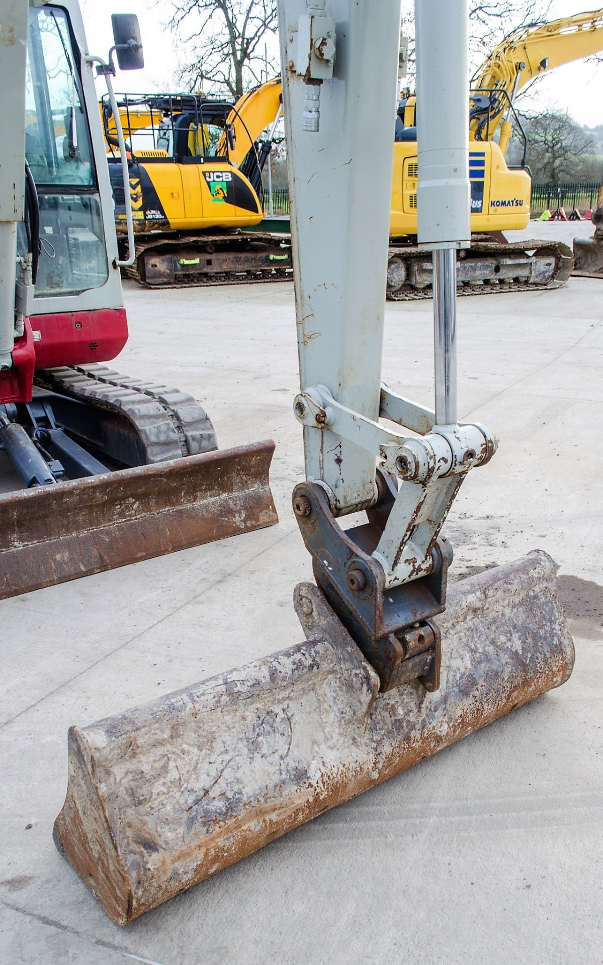 Takeuchi TB145 4.5 tonne rubber tracked excavator Year: 2003 S/N: 14512672 Recorded Hours: 8574 - Image 18 of 25