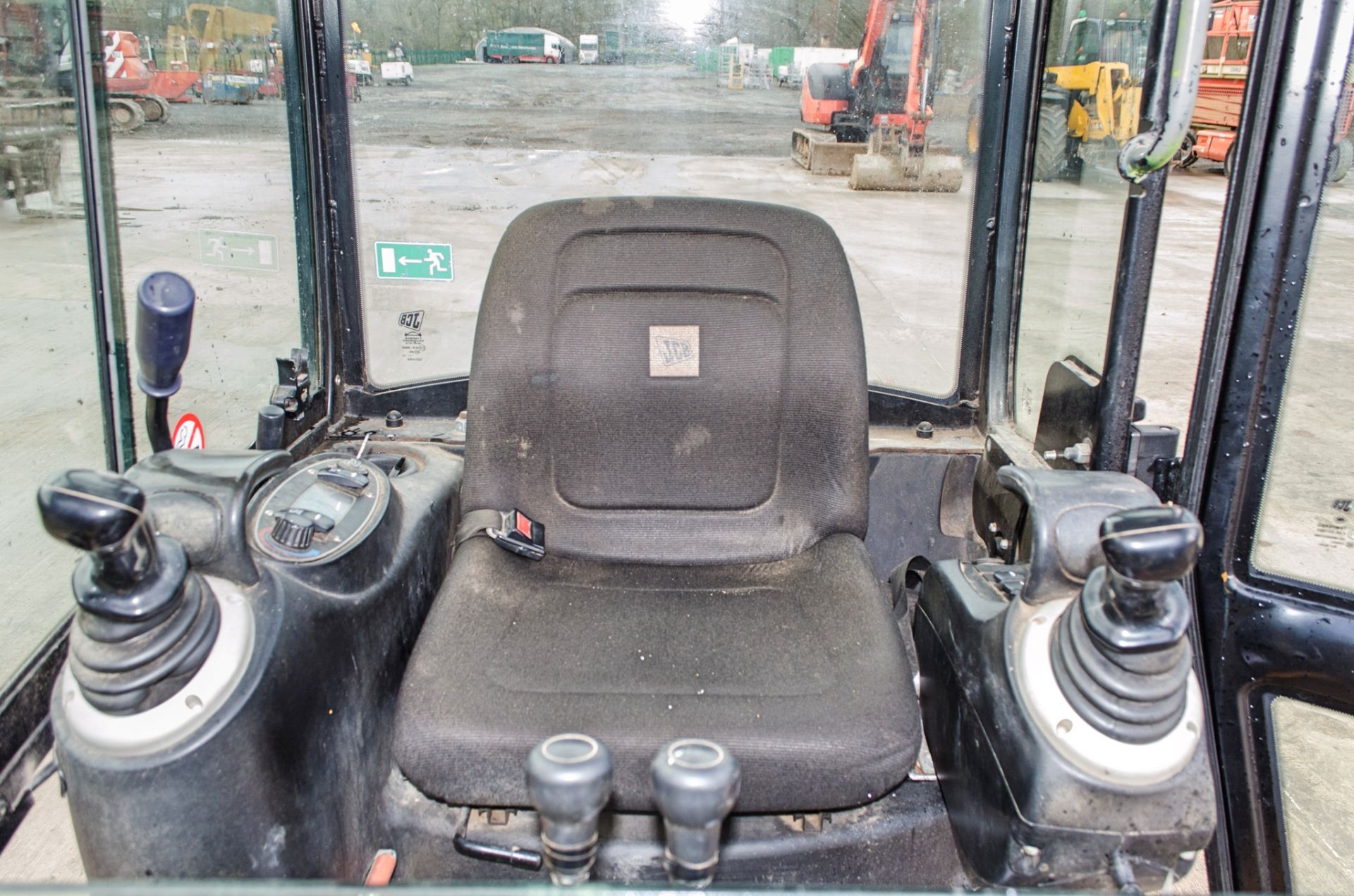 JCB 8016 1.5 tonne rubber tracked mini excavator Year: 2013 S/N: 2071485 Recorded Hours: 2396 blade, - Image 18 of 21