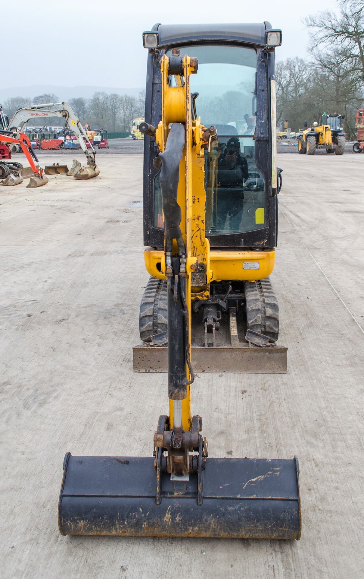 JCB 8018 1.8 tonne rubber tracked mini excavator Year: 2013 S/N: 2074806 Recorded Hours: 1604 blade, - Image 5 of 21