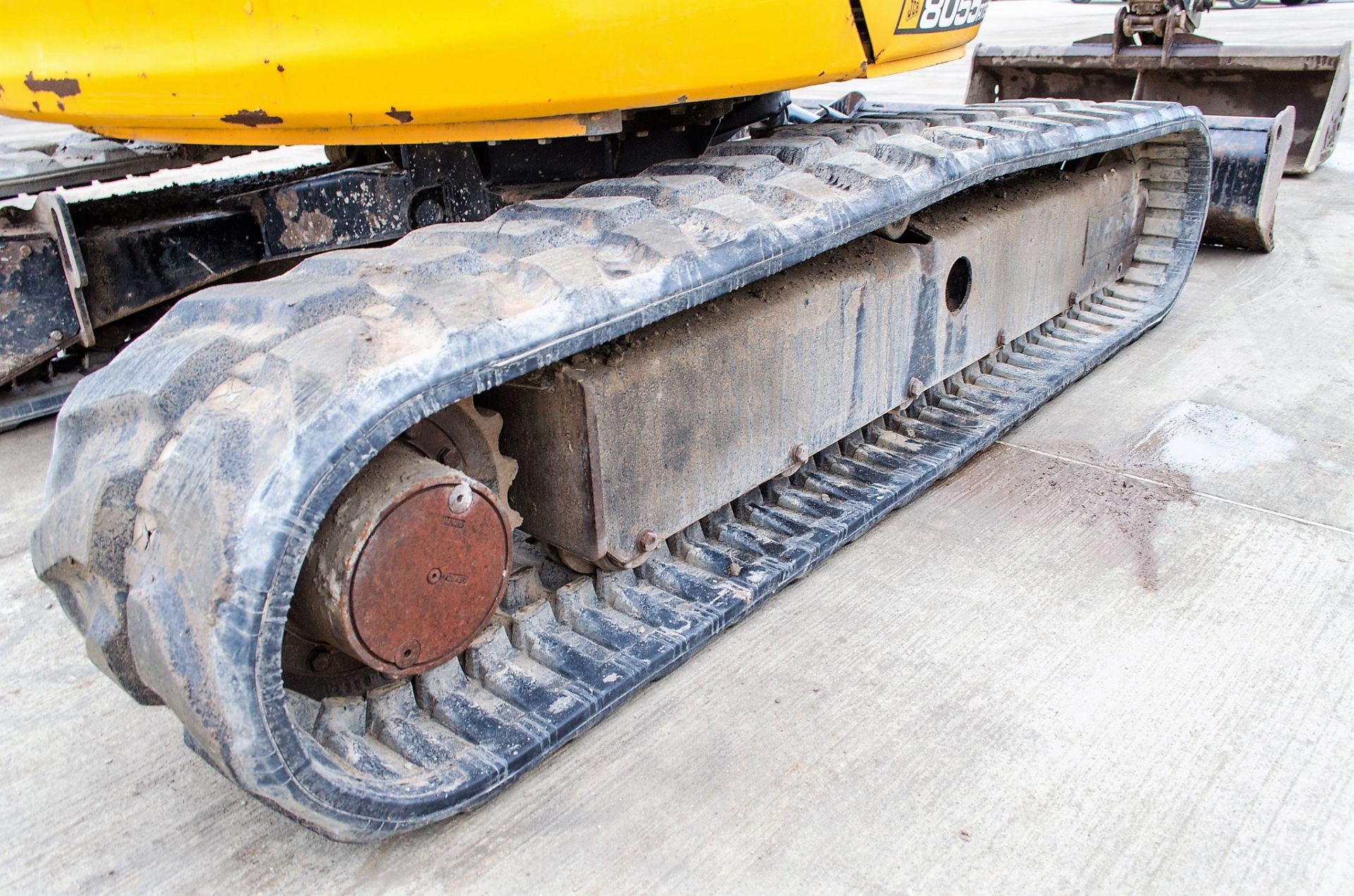 JCB 8055 RTS 5.5 tonne rubber tracked excavator Year: 2015 S/N: 2426300 Recorded Hours: 2924 - Image 9 of 24