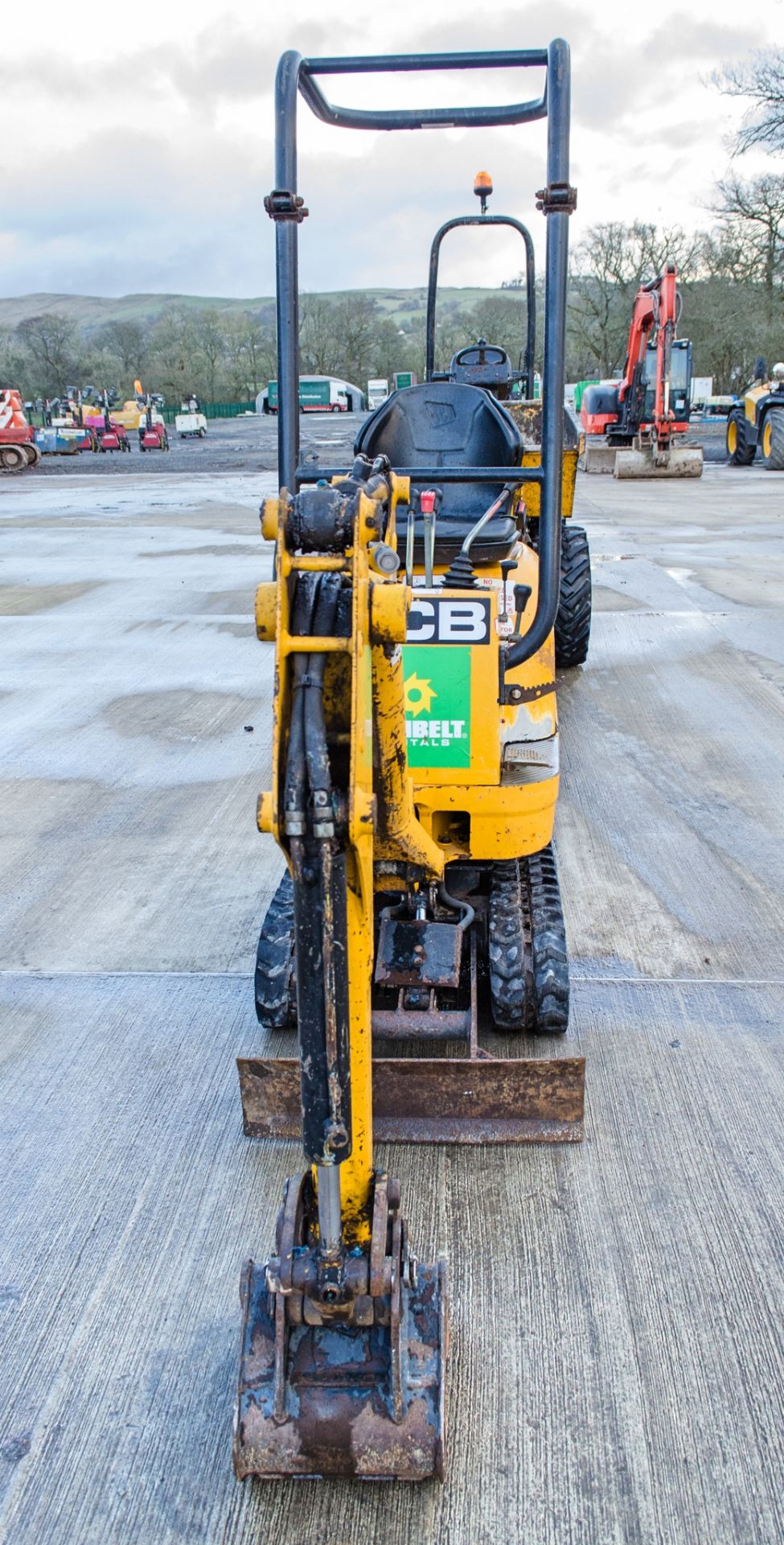 JCB 8008 0.8 tonne rubber tracked micro excavator Year: 2015 S/N: 241691 Recorded Hours: 747 - Image 5 of 20