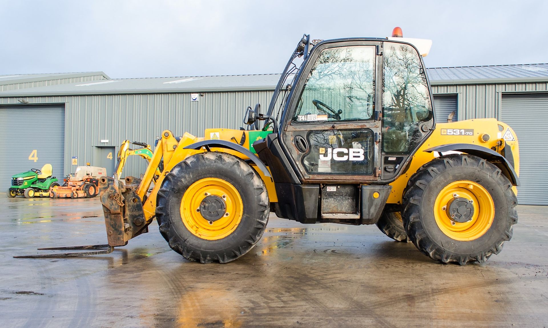 JCB 531-70 7 metre telescopic handler Year: 2013 S/N: 2179098 Recorded Hours: 3180 A603274  c/w V5 - Image 7 of 24