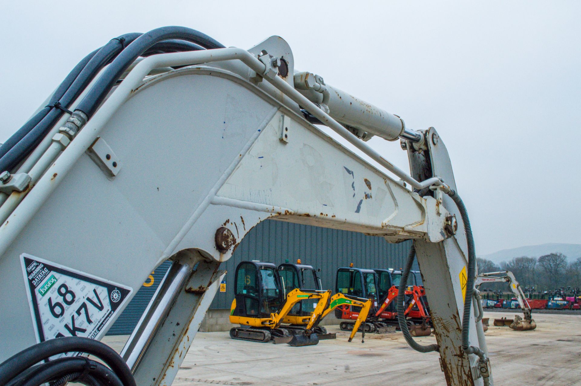 Takeuchi TB228 2.8 tonne rubber tracked excavator Year: 2015 S/N: 122804230 Recorded Hours: 3036 - Image 12 of 17