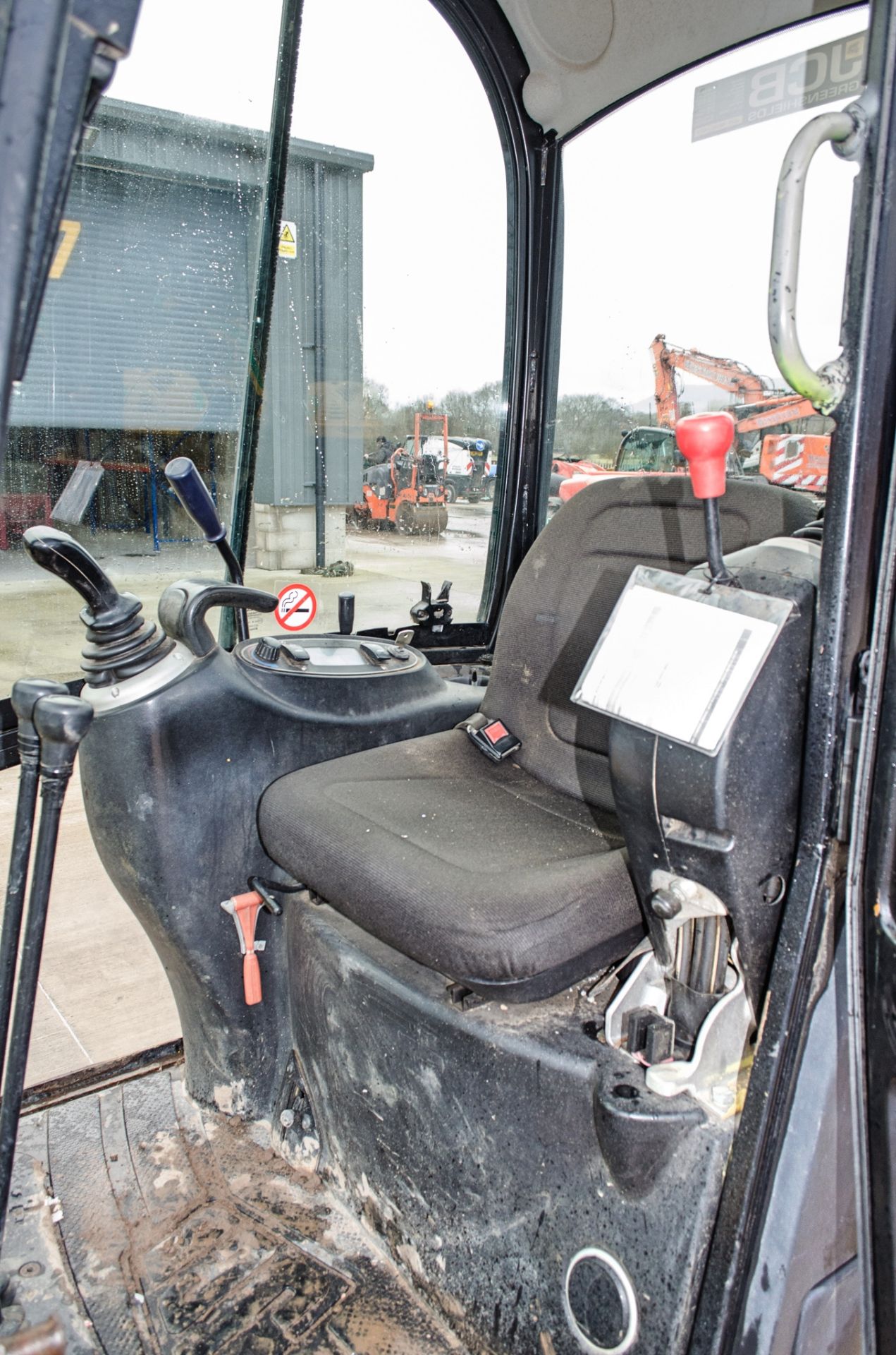 JCB 8016 1.5 tonne rubber tracked mini excavator Year: 2013 S/N: 2071485 Recorded Hours: 2396 blade, - Image 17 of 21