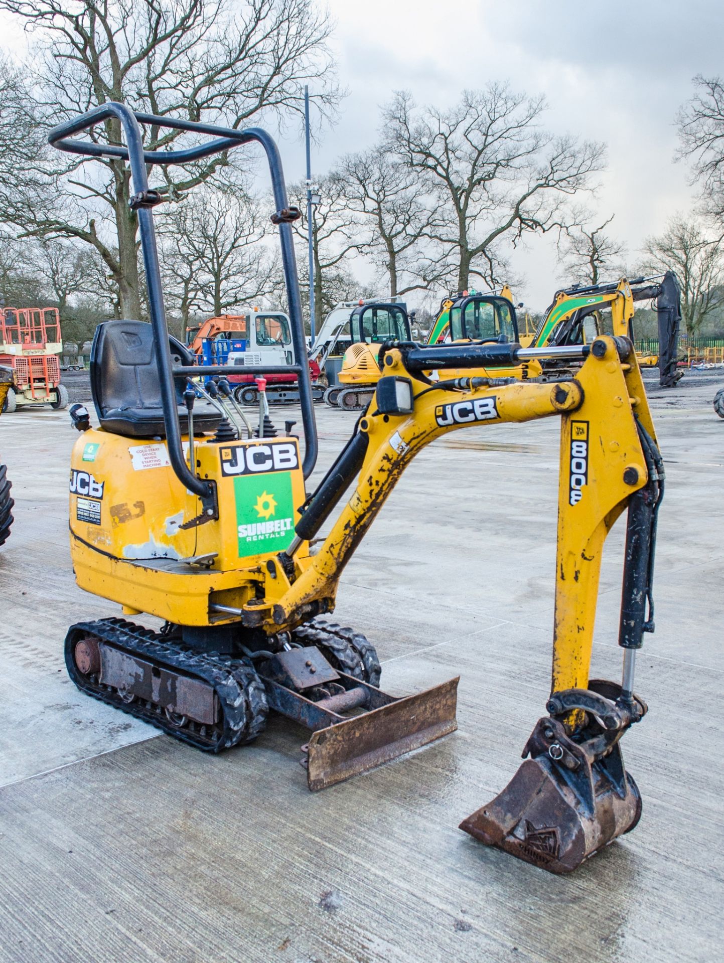 JCB 8008 0.8 tonne rubber tracked micro excavator Year: 2015 S/N: 241691 Recorded Hours: 747 - Image 2 of 20