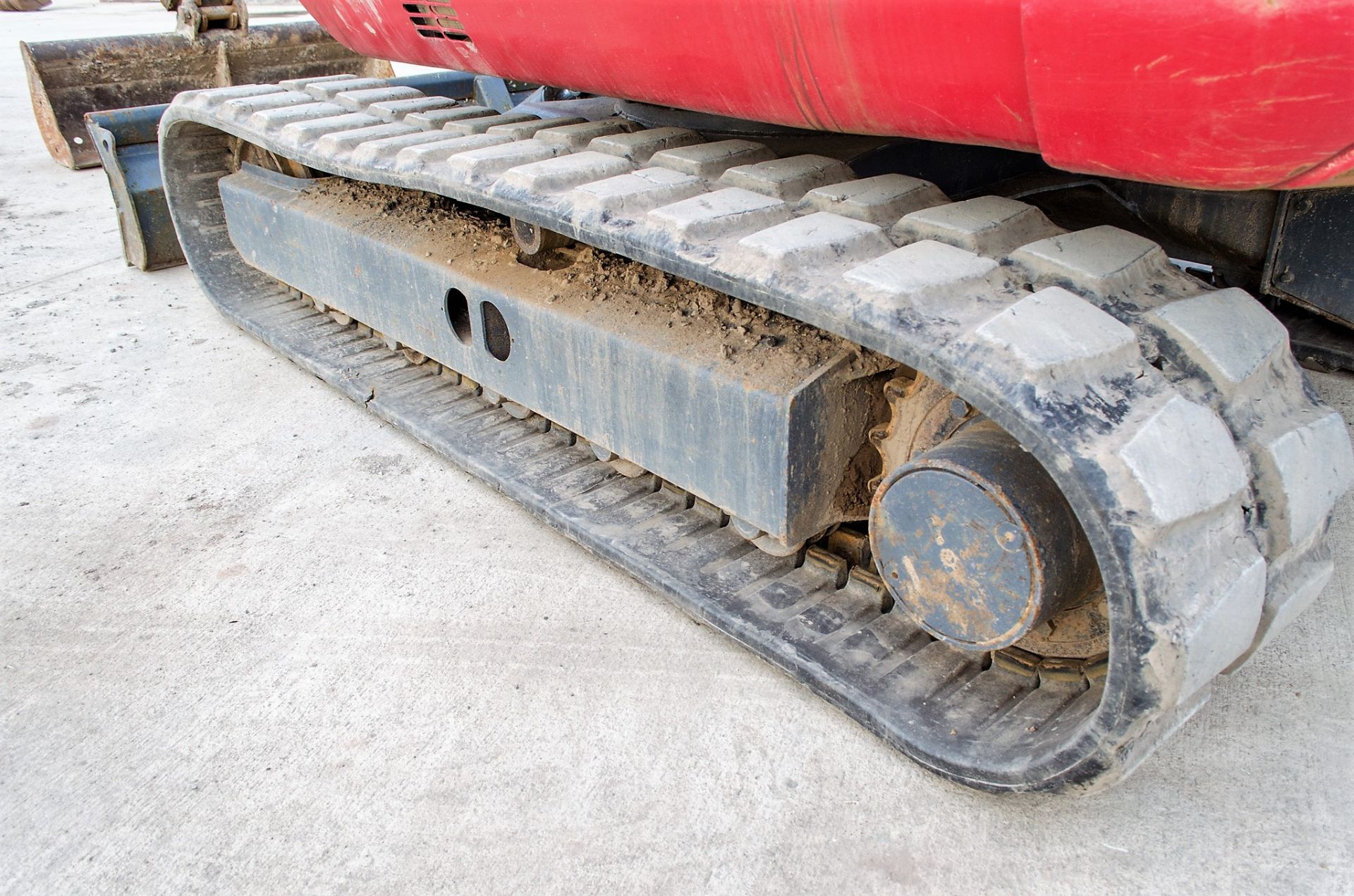 Takeuchi TB145 4.5 tonne rubber tracked excavator Year: 2003 S/N: 14512672 Recorded Hours: 8574 - Image 10 of 25