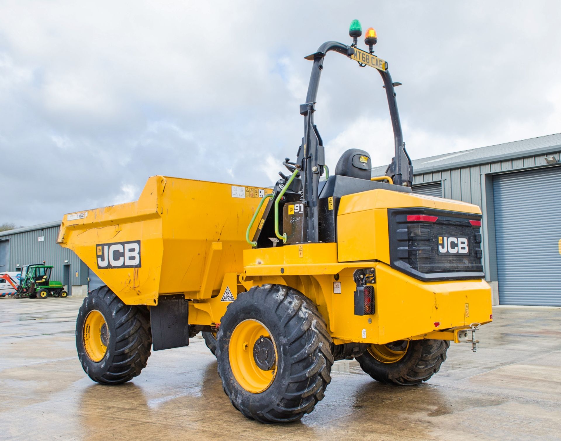 JCB 9 tonne straight skip dumper  Year: 2018 S/N: 2561910 Recorded Hours: 1438 - Image 4 of 20