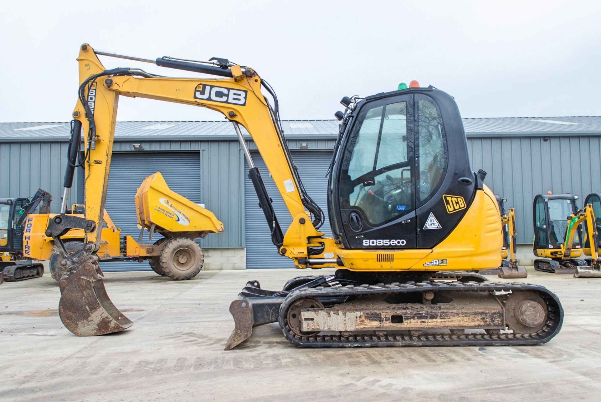 JCB 8085 8.5 tonne rubber tracked midi excavator Year: 2013 S/N: 1073059 Recorded Hours: 92826 ( - Image 6 of 22