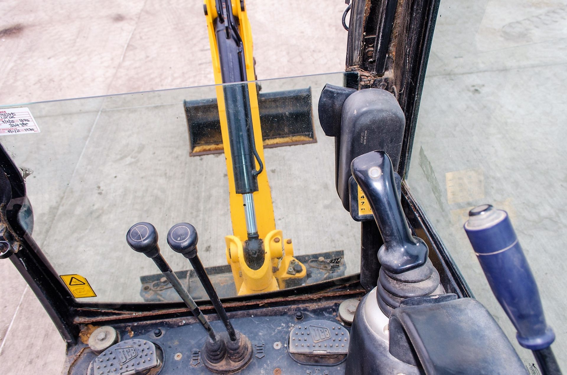 JCB 8018 1.8 tonne rubber tracked mini excavator Year: 2013 S/N: 2074806 Recorded Hours: 1604 blade, - Image 19 of 21