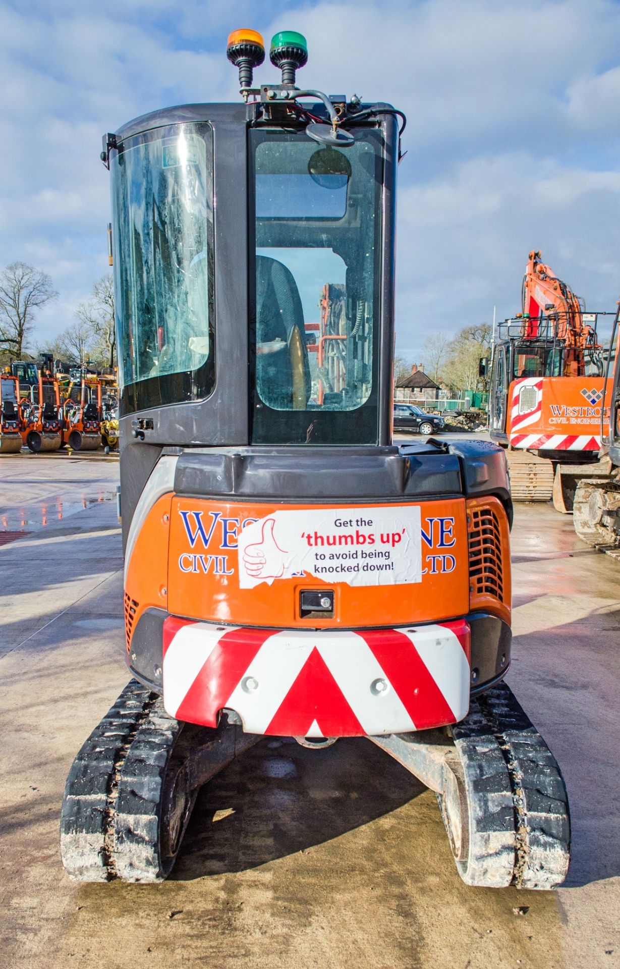 Hitachi ZX 29U-3 3 tonne rubber tracked mini excavator Year: 2013 S/N: 21228 Recorded hours: 5284 - Image 6 of 25