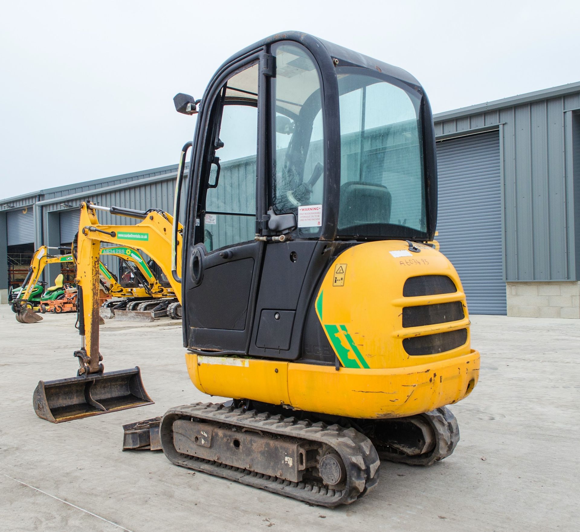 JCB 8018 1.8 tonne rubber tracked mini excavator Year: 2013 S/N: 2074806 Recorded Hours: 1604 blade, - Image 4 of 21