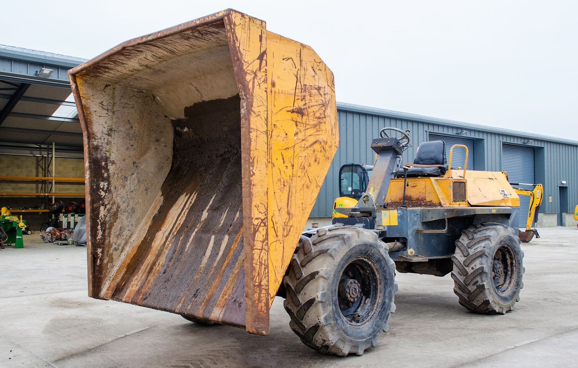 Terex 6 tonne straight skip dumper Year: 2010 S/N: TS2914 Recorded Hours: 2908 1832 - Image 9 of 21