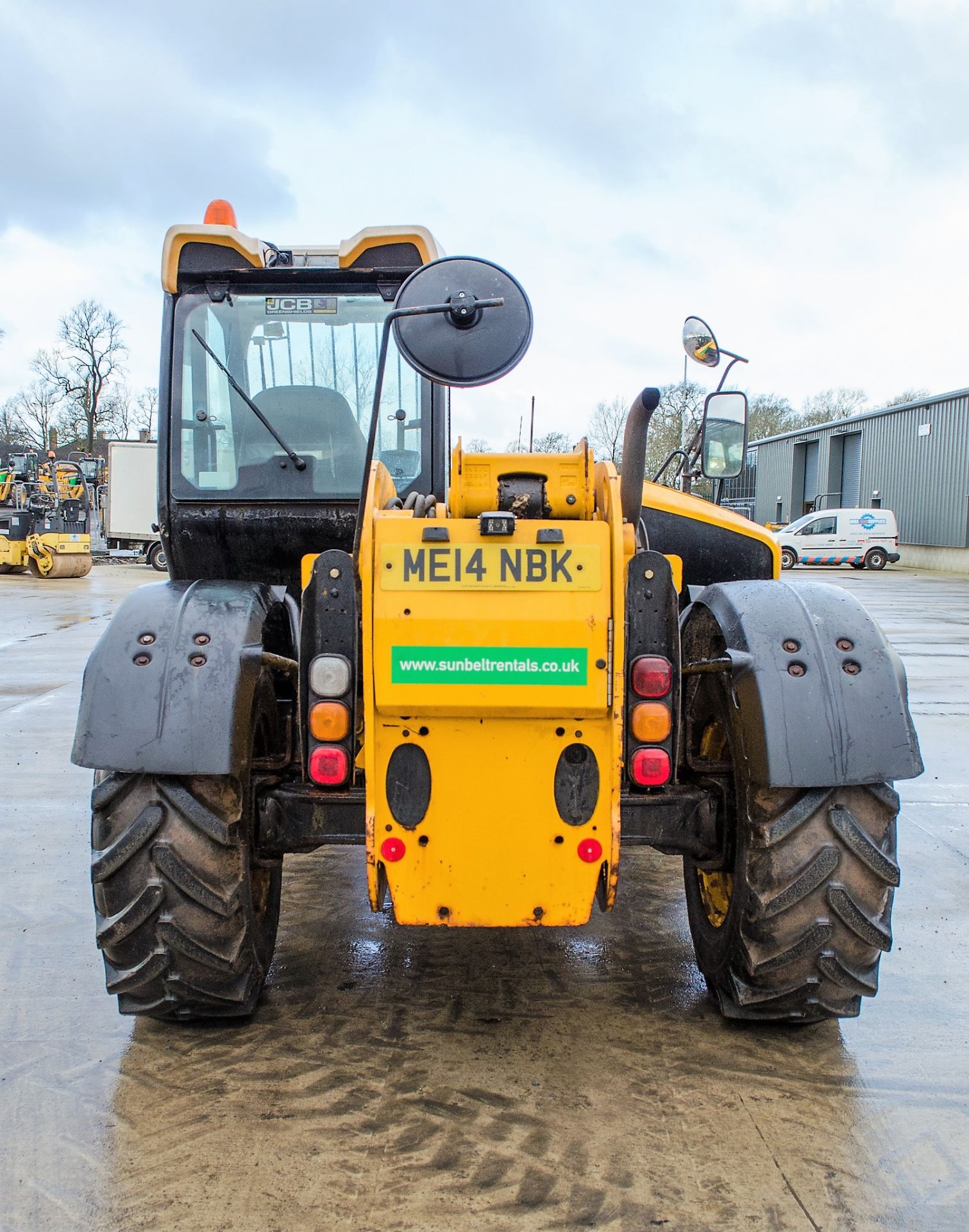 JCB 531-70 7 metre telescopic handler Year: 2014 S/N: 2339735 Recorded Hours: 2524 c/w 7ft bucket - Image 6 of 24