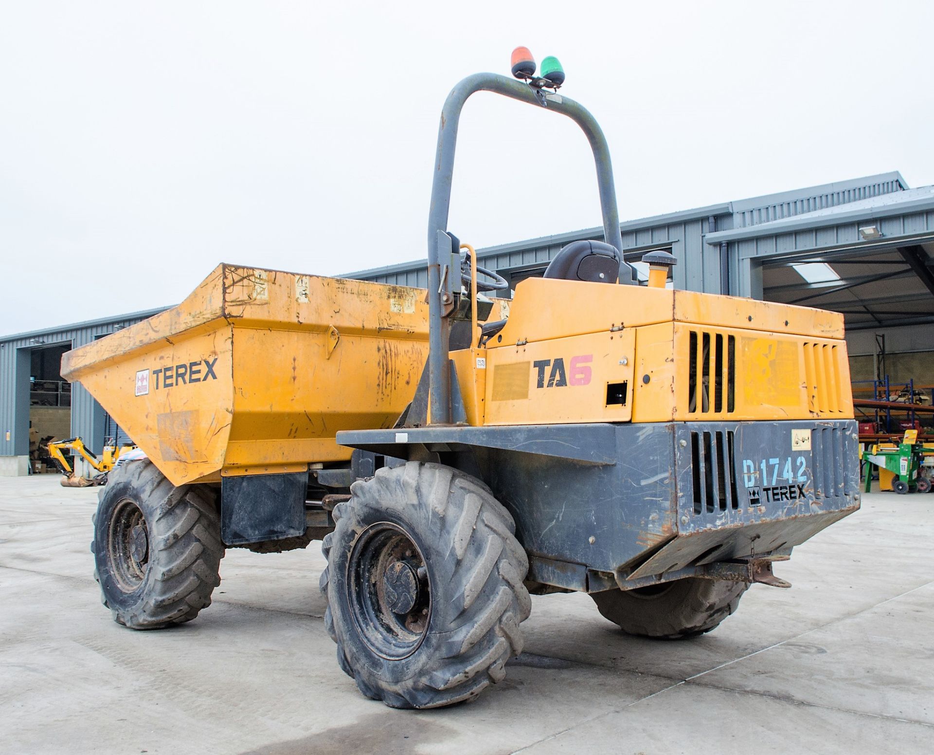 Terex TA6 6 tonne straight skip dumper Year: 2014 S/N: EE1PH5049 Recorded Hours: 1905 D1742 - Image 4 of 21