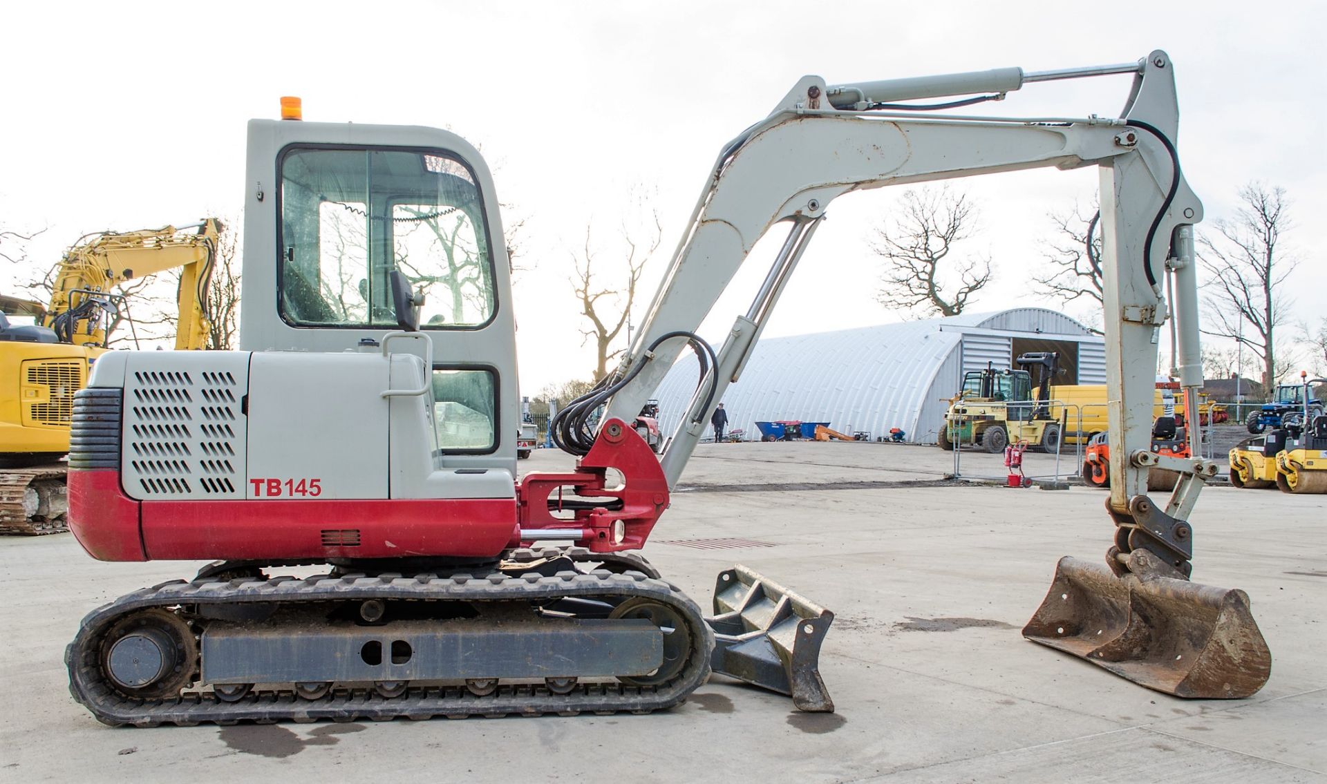 Takeuchi TB145 4.5 tonne rubber tracked excavator Year: 2003 S/N: 14512672 Recorded Hours: 8574 - Image 8 of 25