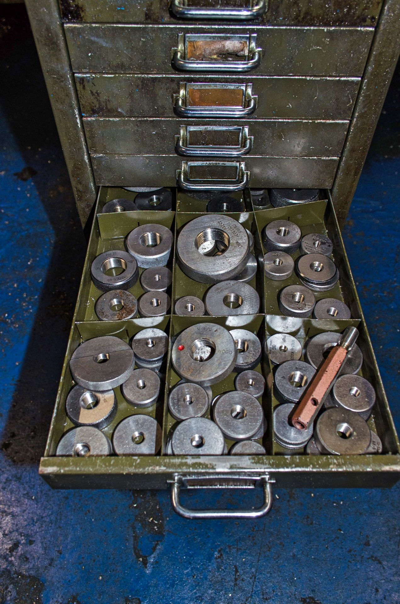 14 drawer steel tool chest c/w contents of gauges as photographed - Image 8 of 14