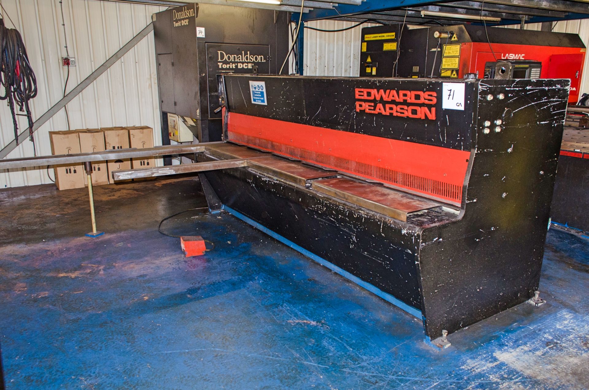 Edwards Pearson VE 3070/6.5 hydraulic guillotine S/N: 93G218