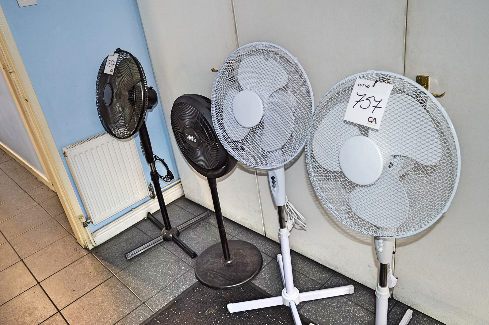 4 pedestal fans