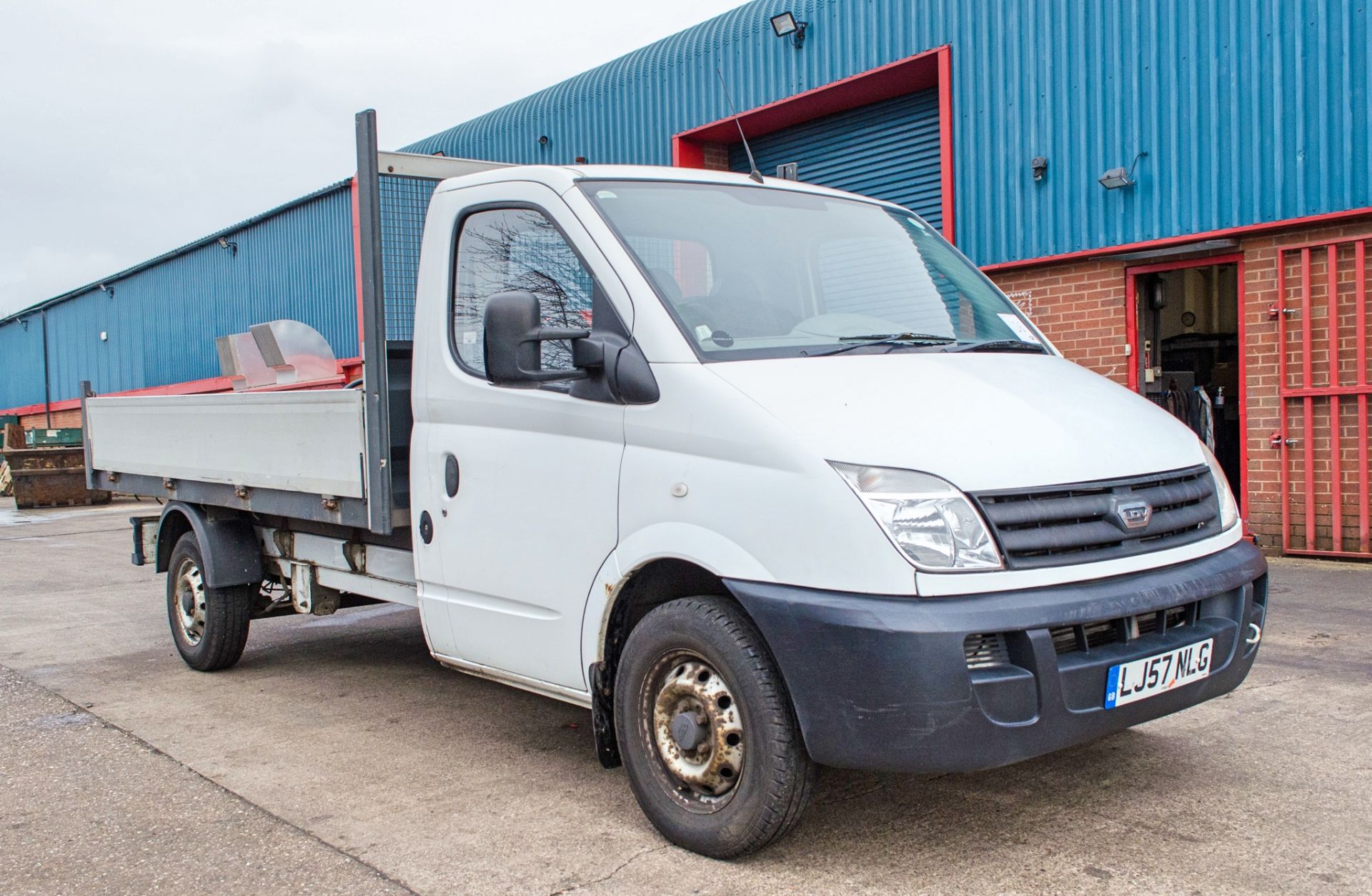 LDV Maxus 3.5T 95 2.5 diesel LWB dropside flat bed Reg. No: LJ57 NLG Date of Reg: 18/01/2008 - Image 2 of 26