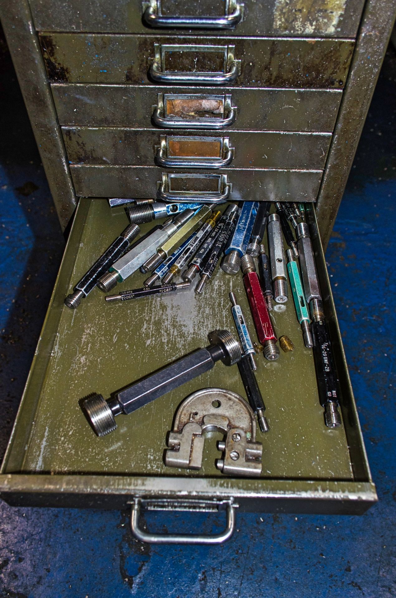 14 drawer steel tool chest c/w contents of gauges as photographed - Image 7 of 14
