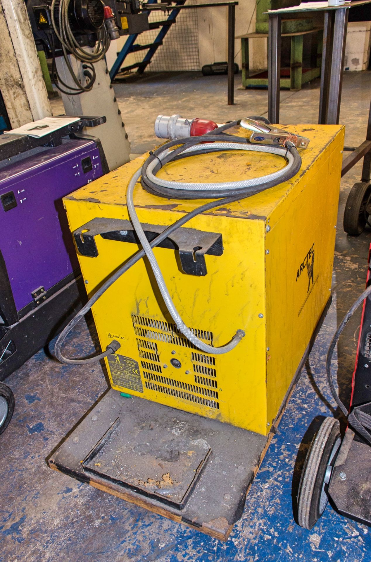 Arc-Tec 323 compact mig welding set - Image 2 of 3