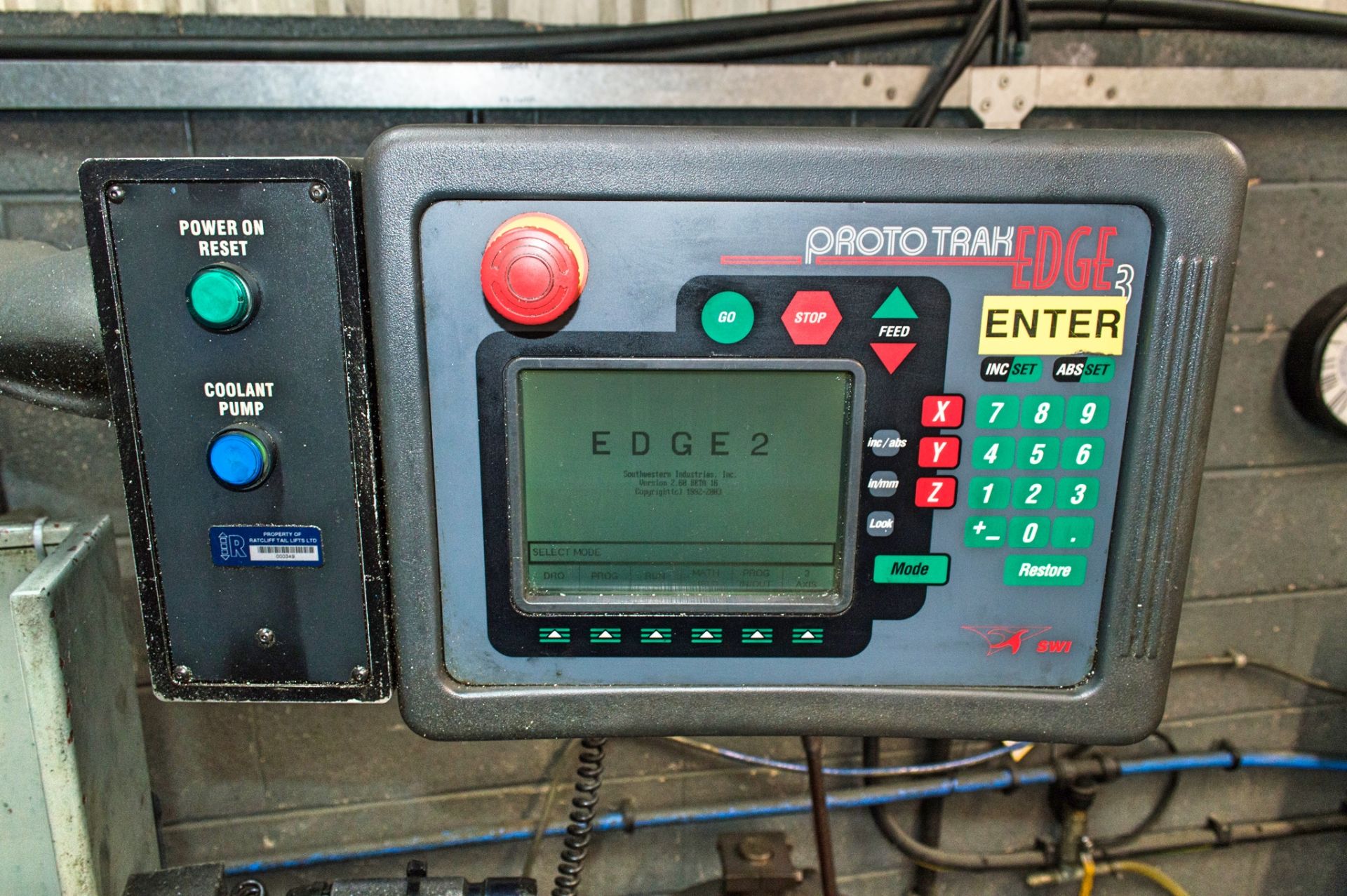 Ping Jeng DPME CNC universal milling machine Year: 2004 S/N: E00028 c/w Proto Trak Edge 3 - Image 7 of 8