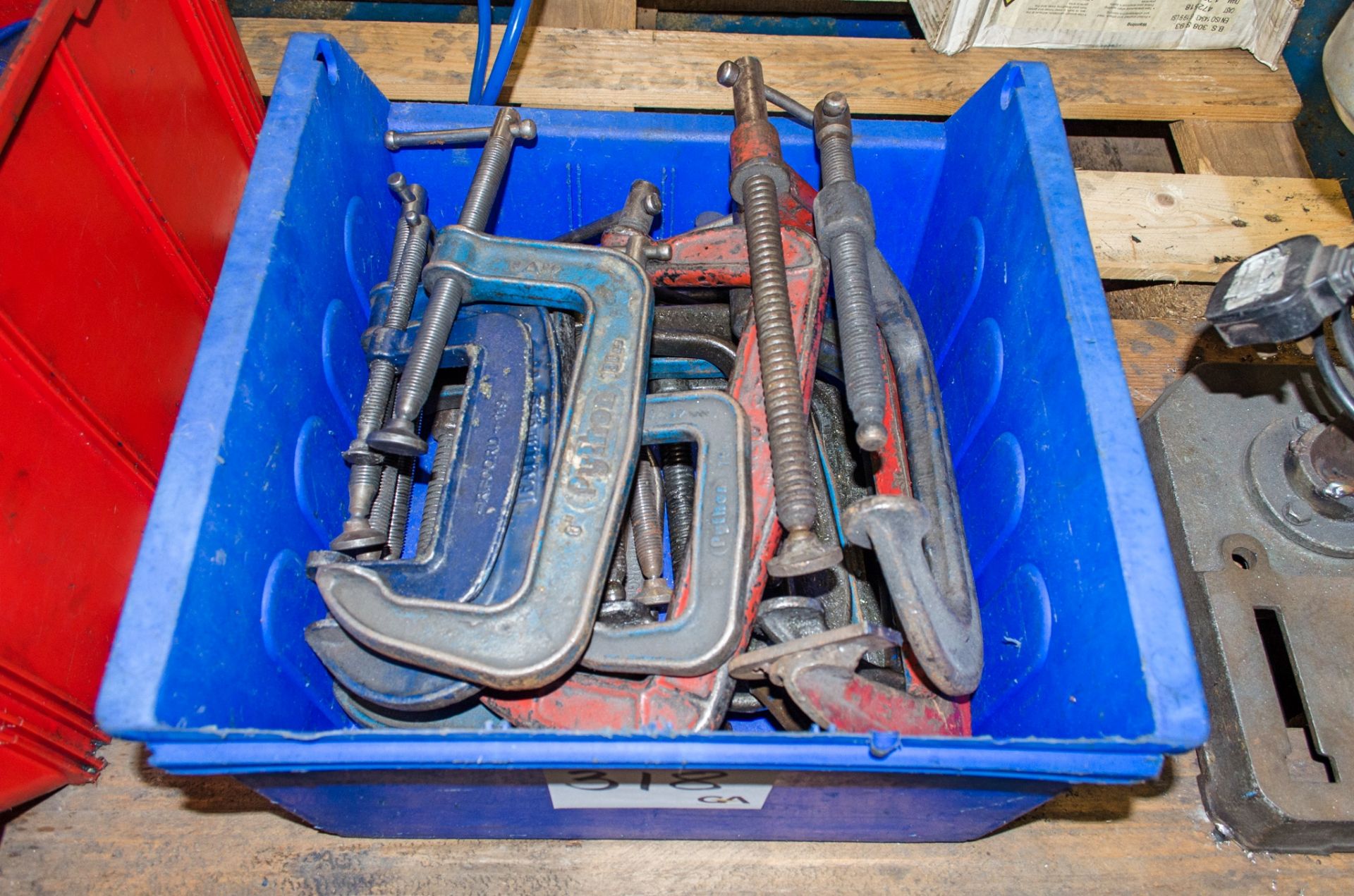 Quantity of g-clamps as photographed