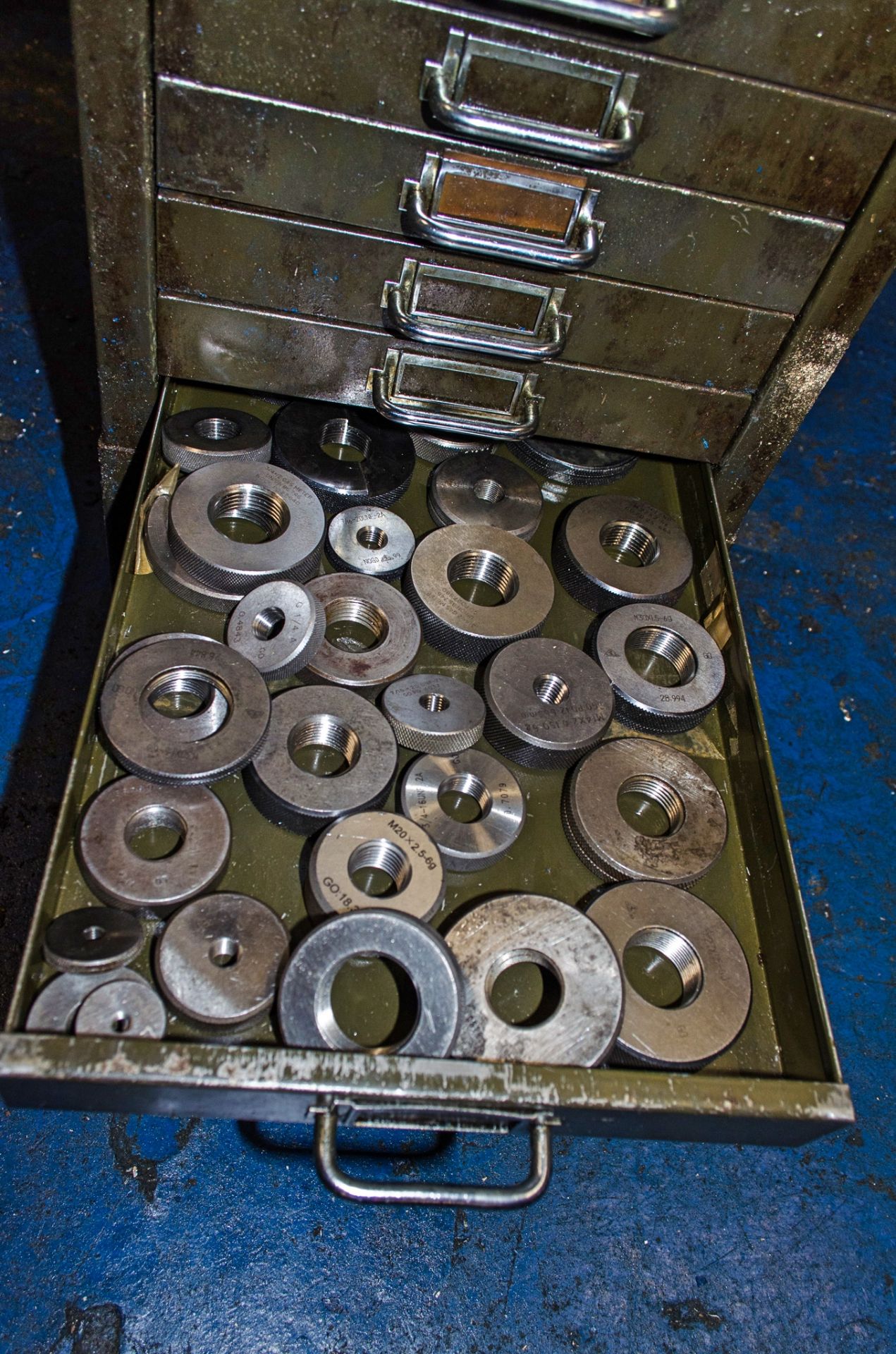 14 drawer steel tool chest c/w contents of gauges as photographed - Image 14 of 14