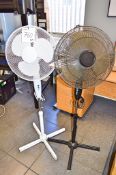 2 pedestal fans