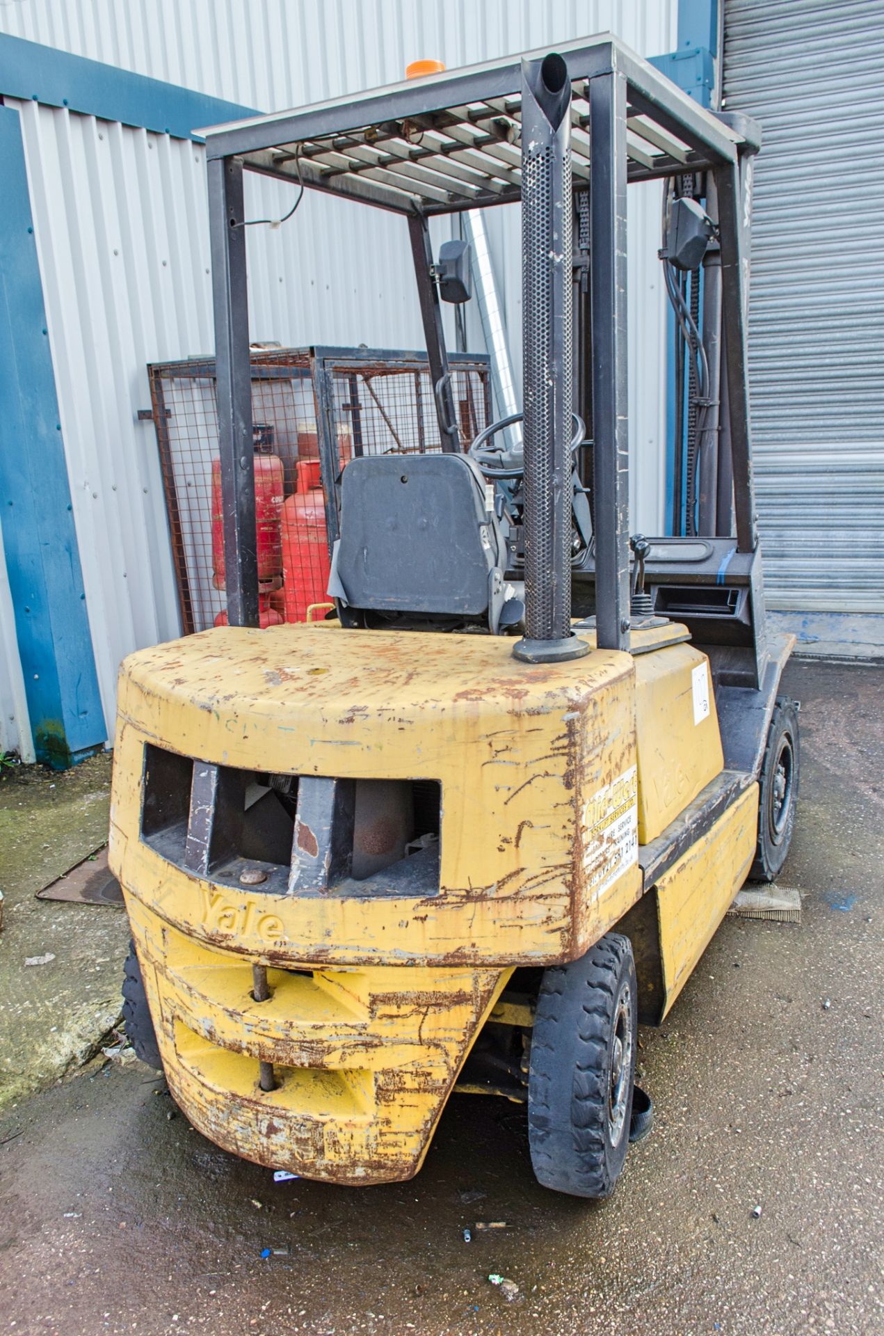 Yale GDP 25 TF 2.5 tonne diesel driven forklift truck S/N: E177B104 63T ** Suspected starter motor - Image 3 of 15