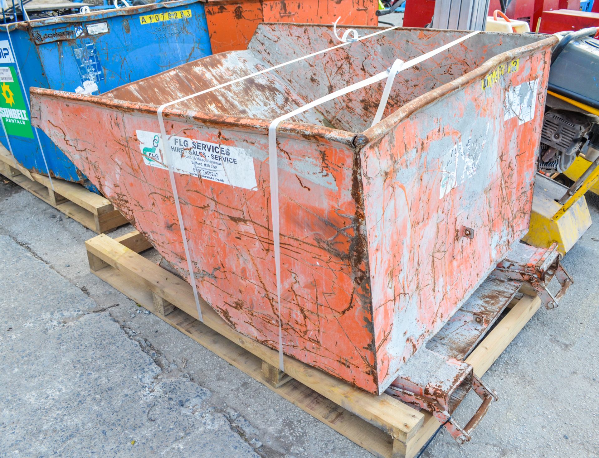 Eichinger autolock tipping skip A979202 - Image 2 of 2