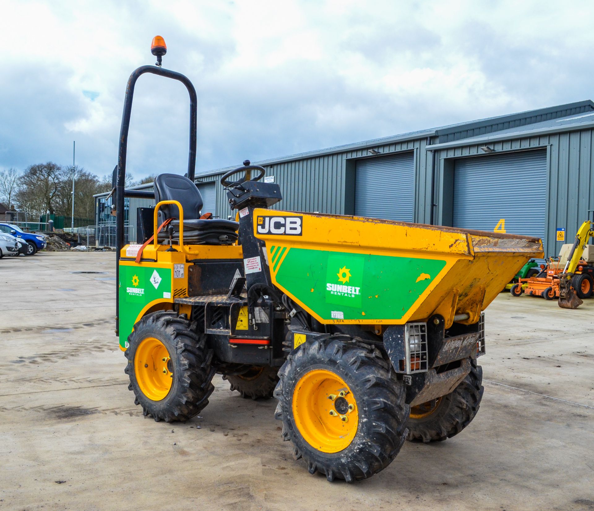 JCB 1THT 1 tonne high tip dumper Year: 2016 S/N: 3328 Recorded hours: 169 A727424 - Image 2 of 19