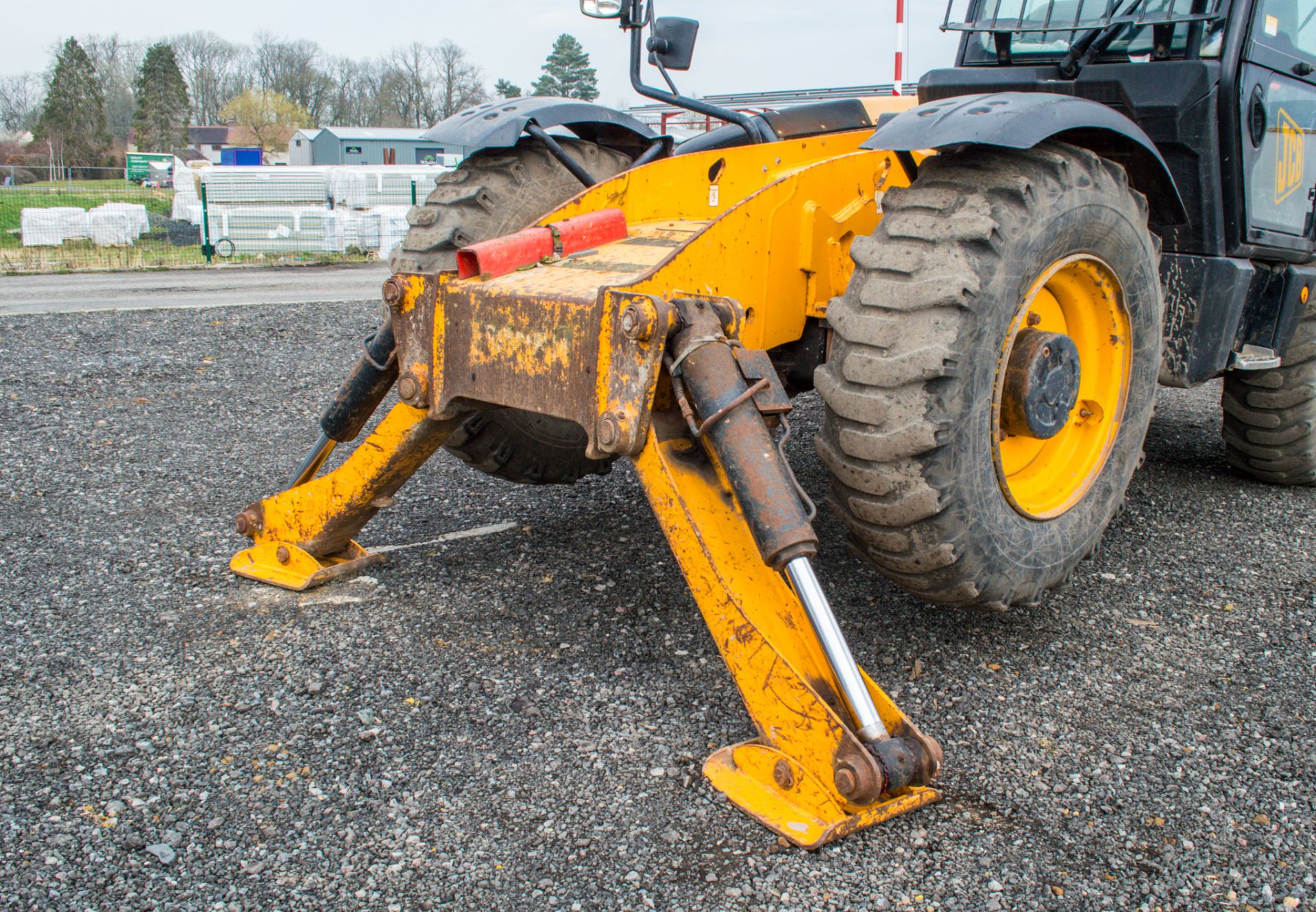 JCB 535-125 Hi-Viz 12.5 metre telescopic handler - Image 15 of 25