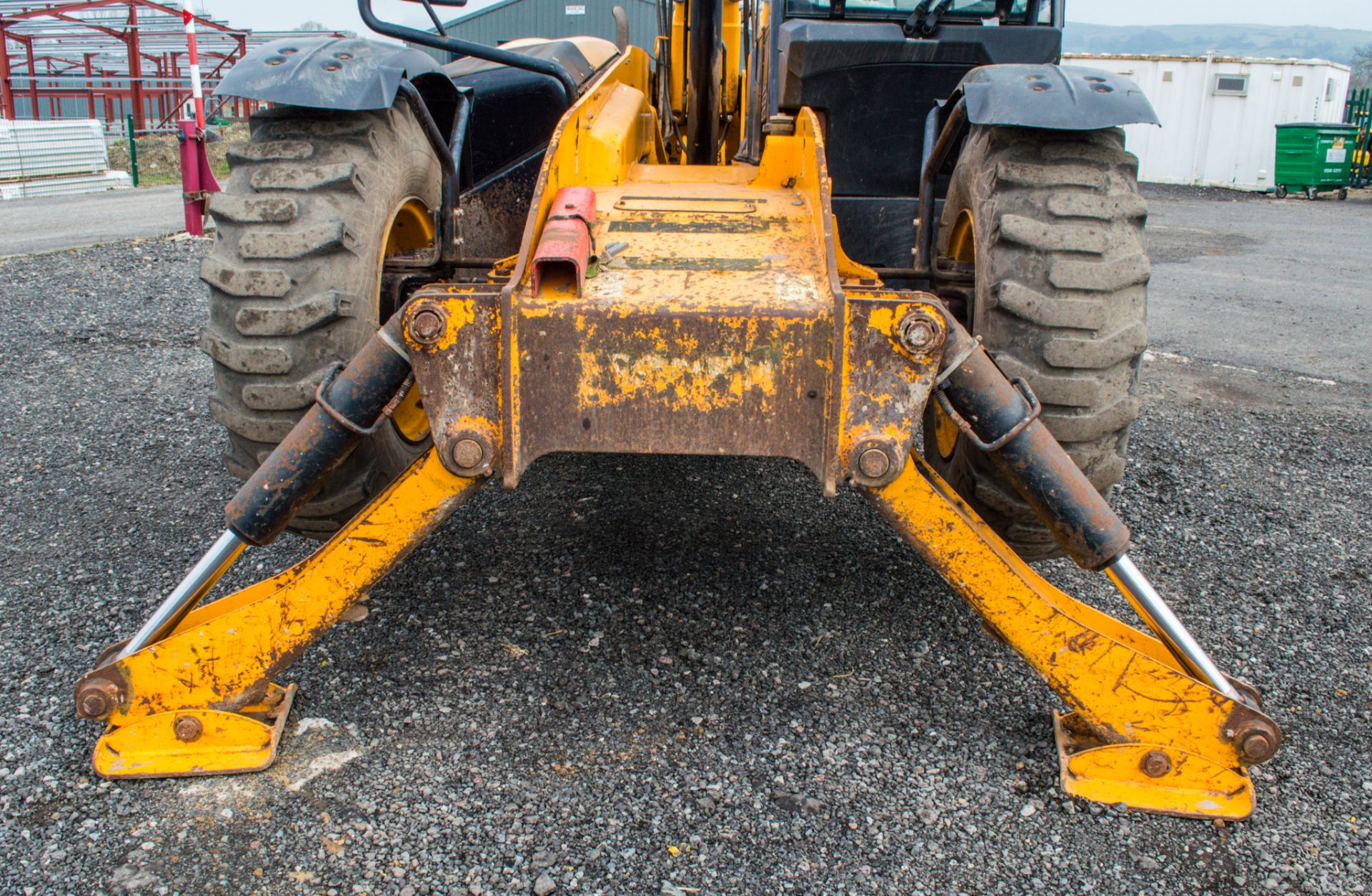 JCB 535-125 Hi-Viz 12.5 metre telescopic handler - Image 16 of 25