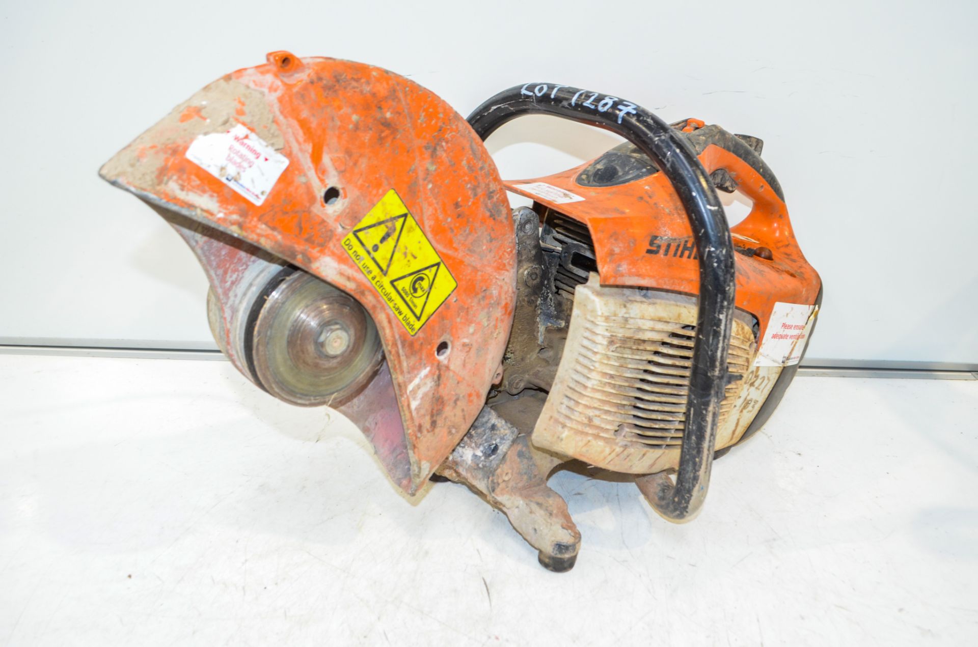 Stihl TS410 petrol driven cut off saw ** Engine parts missing ** 0227C183