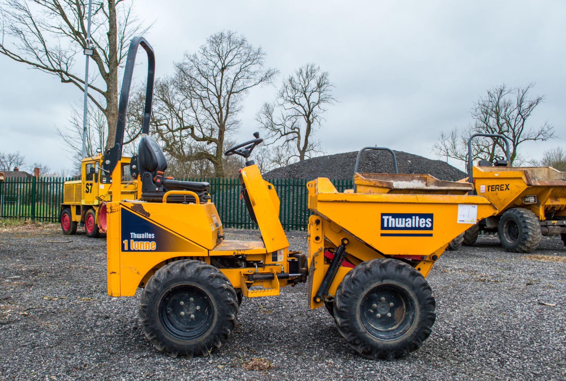 Thwaites 1 tonne hi-tip dumper Year: 2017 S/N: 717D9901 Recorded Hours: 978 - Image 7 of 18