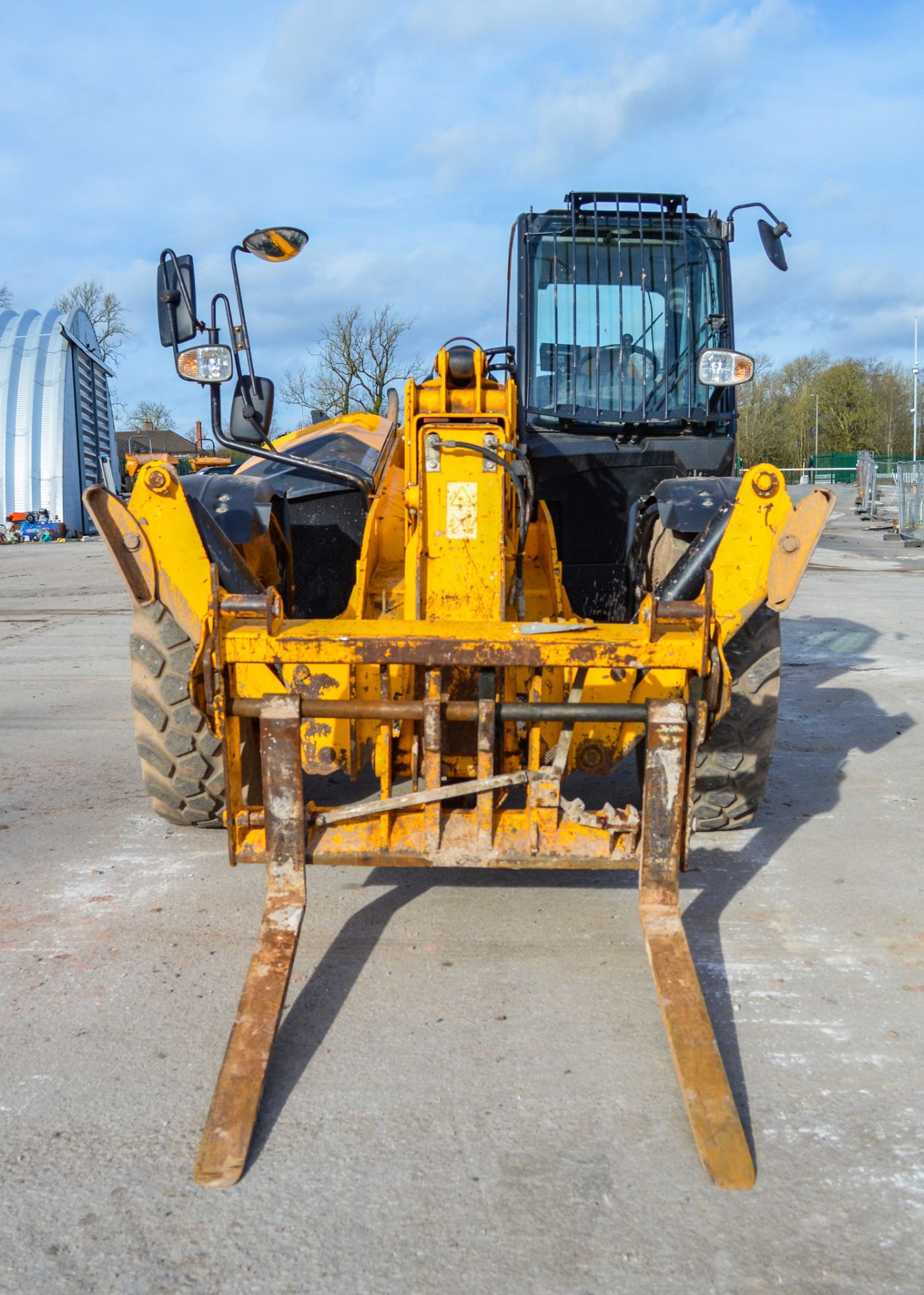 JCB 535-125 Hi-Viz 12.5 metre telescopic handler Year: 2014 S/N: 343679 Recorded hours: 5276 c/w - Image 5 of 24