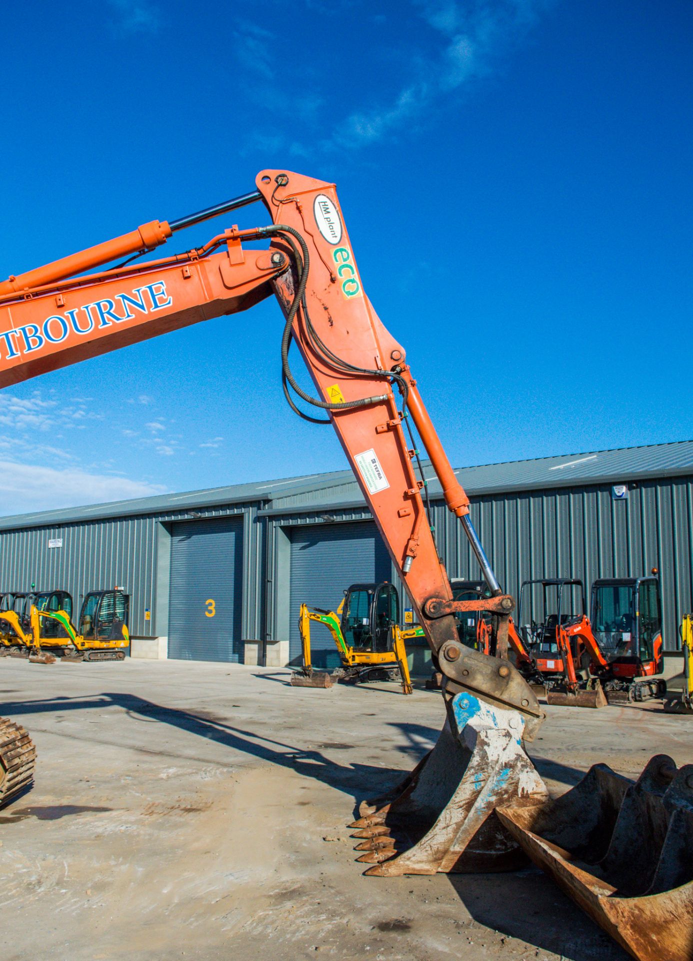 Hitachi ZX 130 LCN  13 tonne steel tracked excavator Year: 2013 S/N: 090662 Recorded Hours: 9500 Air - Image 15 of 25