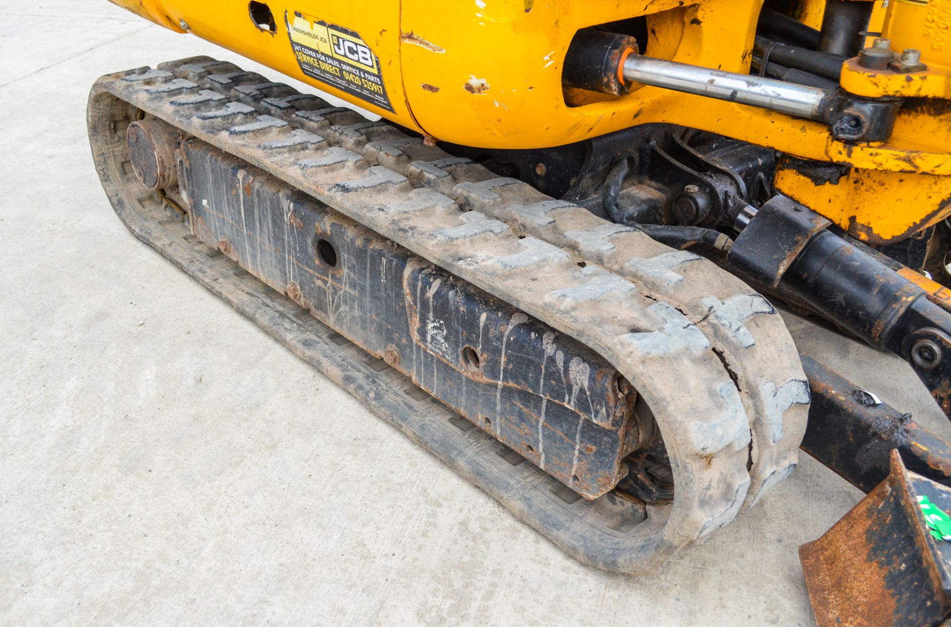 JCB 8018 1.8 tonne rubber tracked mini excavator Year: 2015 S/N: 2335150 Recorded hours: 1701 Blade, - Image 10 of 19