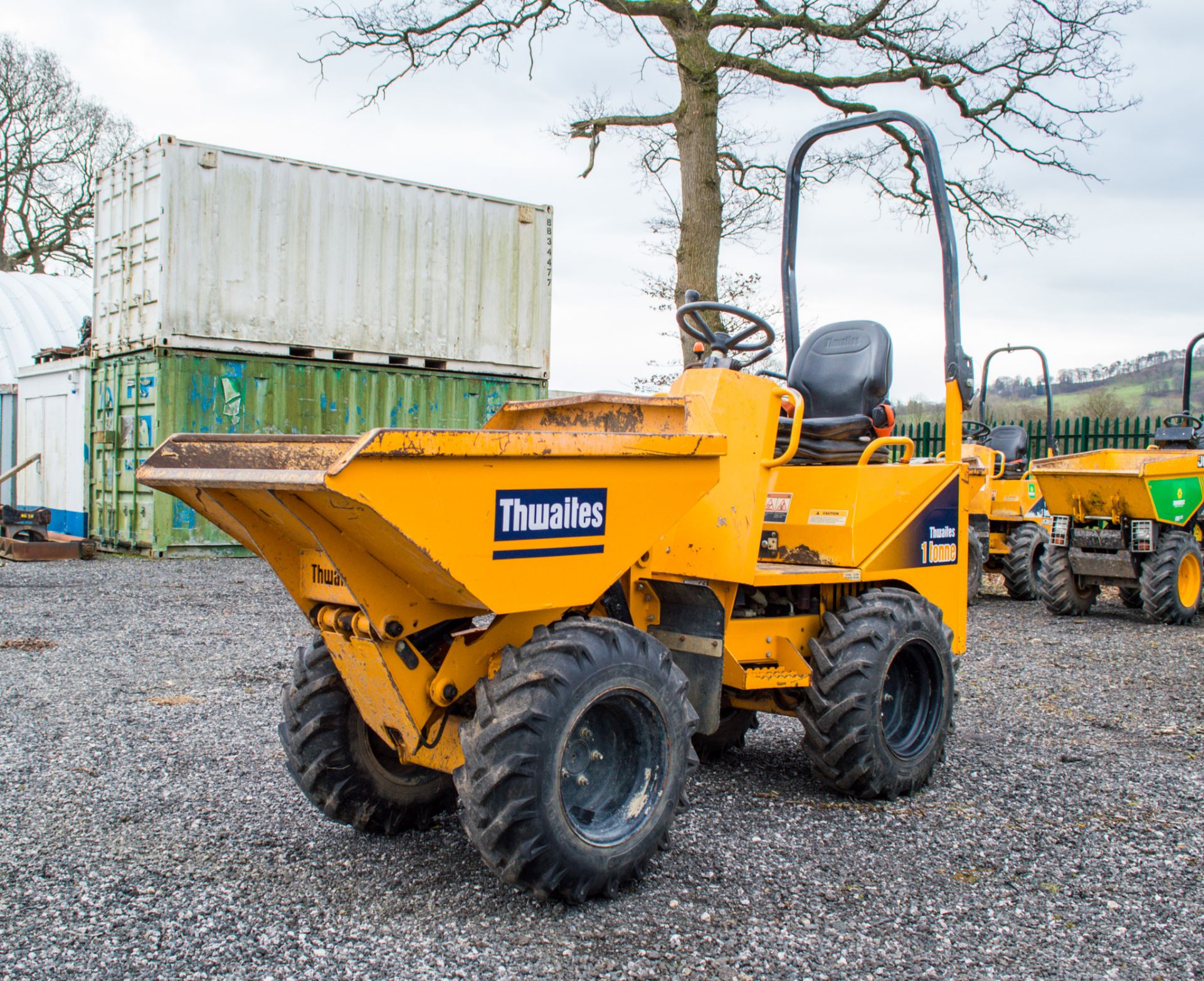 Thwaites 1 tonne hi-tip dumper Year: 2017 S/N: 717D9901 Recorded Hours: 978