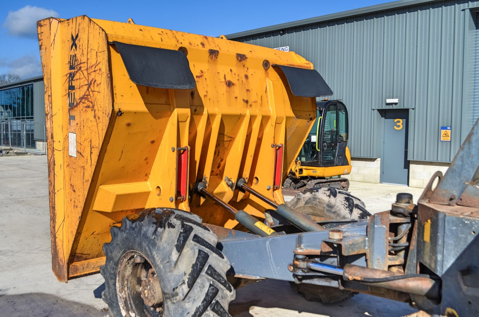 Terex 6 tonne straight skip dumper  Year: 2007  S/N: E703FW200 Recorded Hours: 3525 - Image 10 of 20