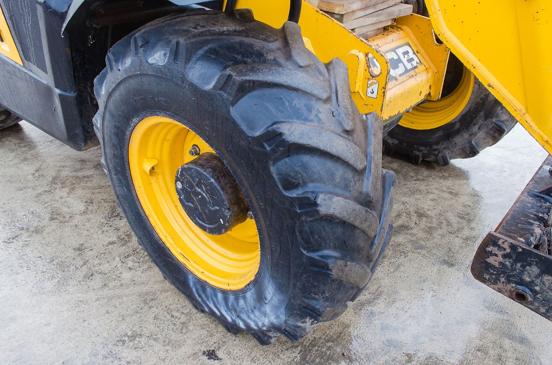 JCB 531-70 7 metre telescopic handler Year: 2014 S/N: 2339911 Recorded Hours: 6287 A634517 ** - Image 13 of 22