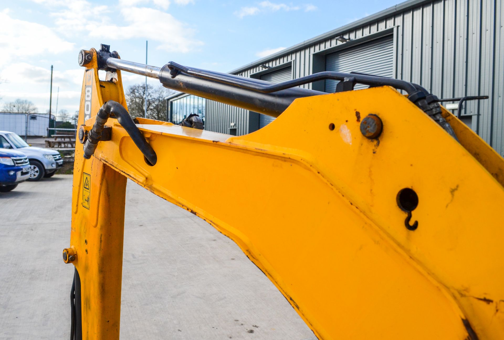 JCB 801.6 1.5 tonne rubber tracked mini excavator Year: 2013 S/N: 2071385 Recorded hours: 1851 - Image 11 of 16