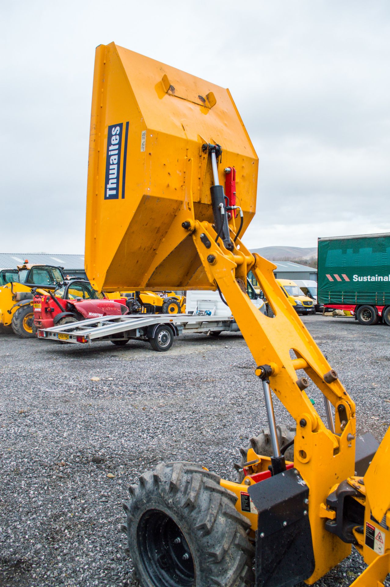 Thwaites 1 tonne hi-tip dumper Year: 2017 Recorded Hours: 227 S/N: 717D9589 - Image 15 of 18