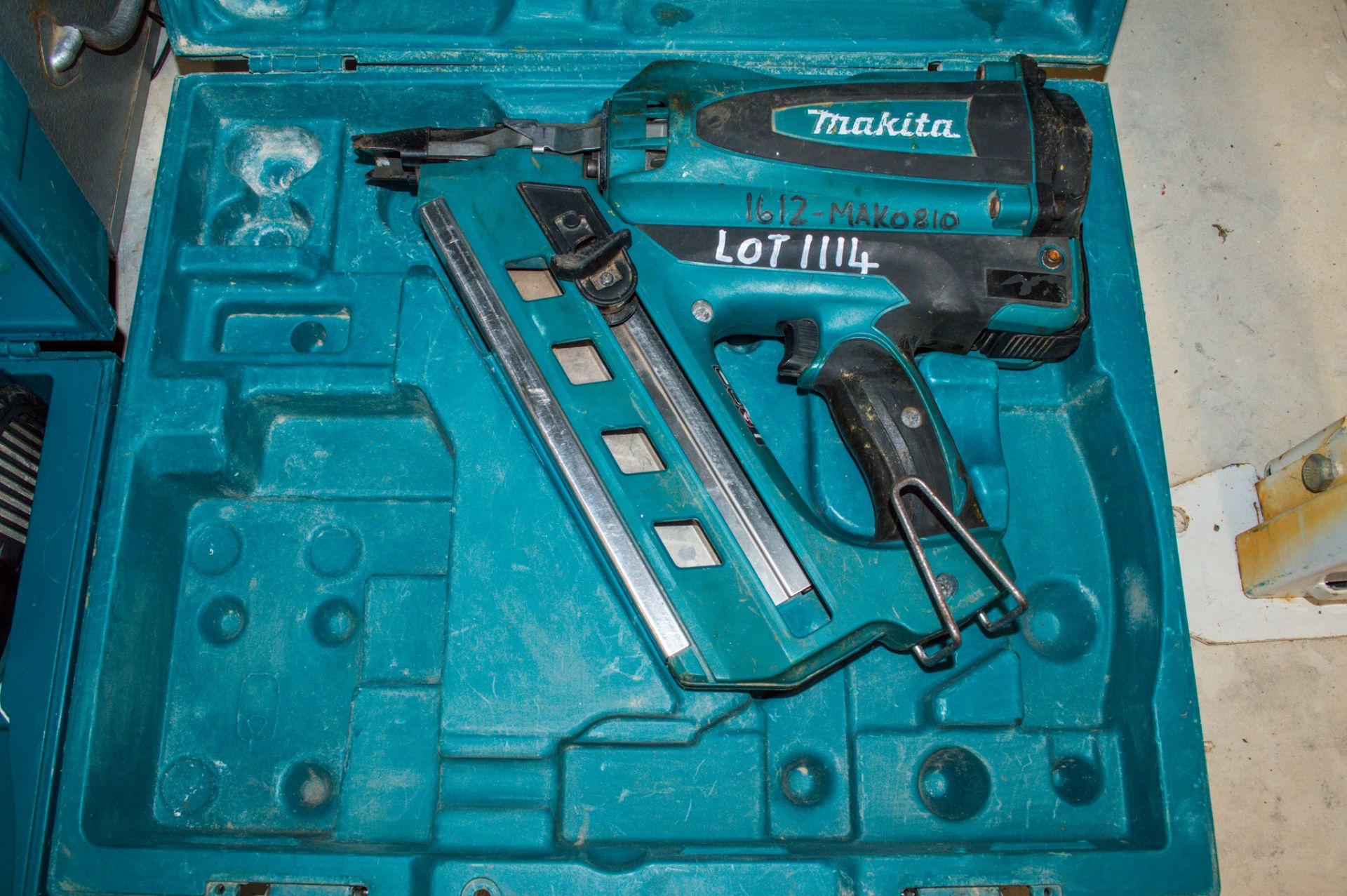 Makita cordless staple gun c/w carry case ** No battery or charger ** 1612MAK0810