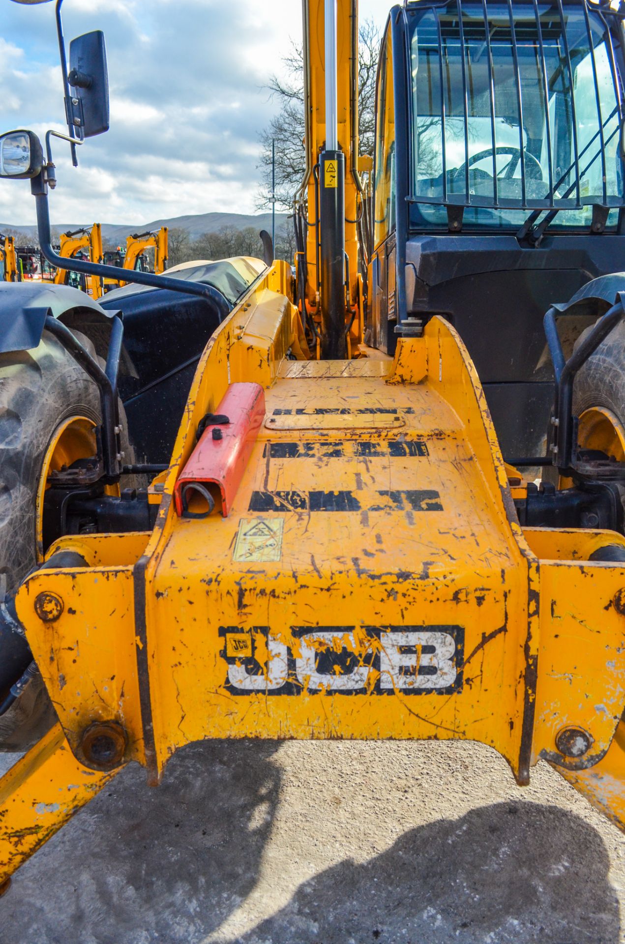 JCB 535-125 Hi-Viz 12.5 metre telescopic handler Year: 2012 S/N: 2144607 Recorded hours: 4410 1914 - Image 12 of 24