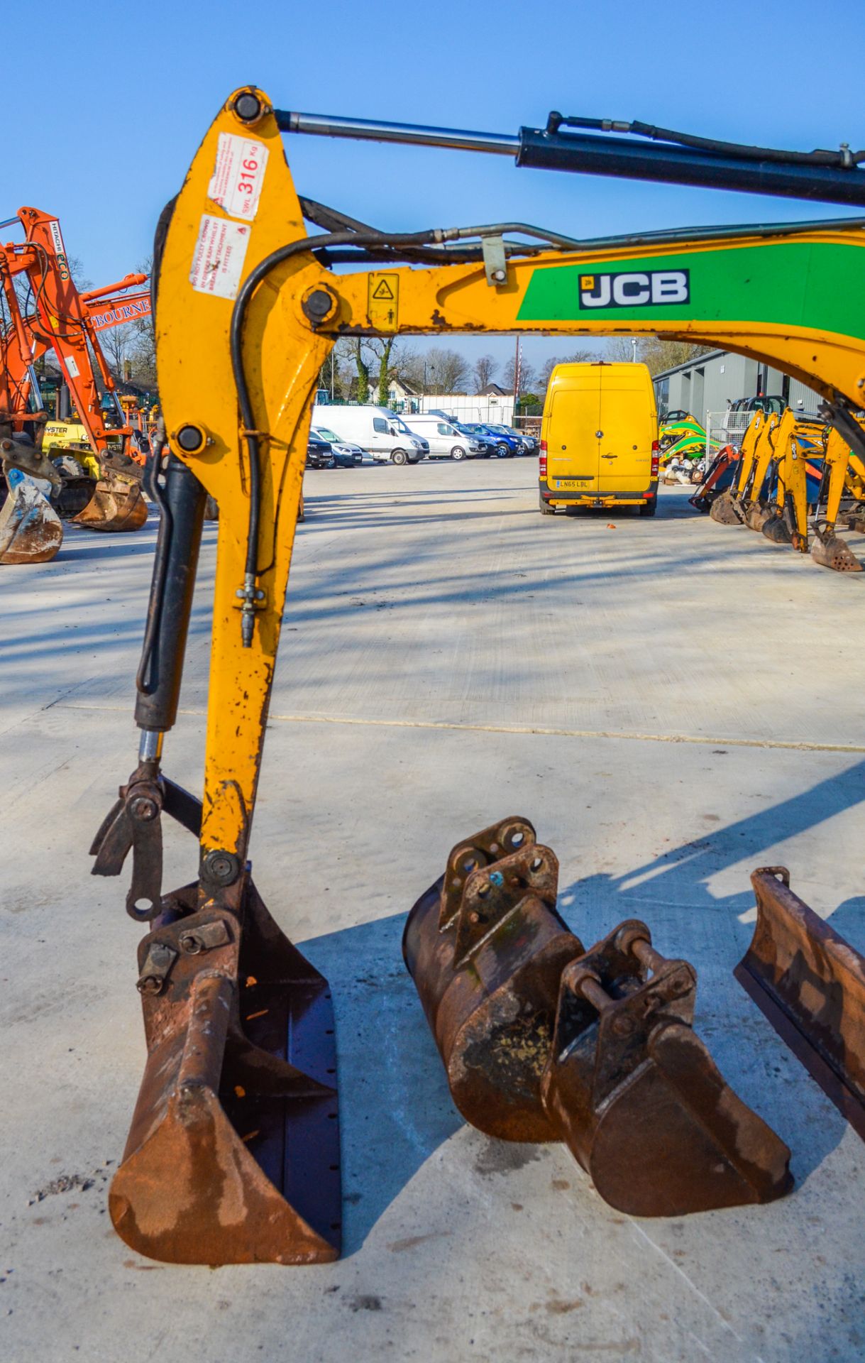 JCB 803 3 tonne rubber tracked zero tail swing mini excavator Year: 2014 S/N: 2432139 Recorded - Image 12 of 19