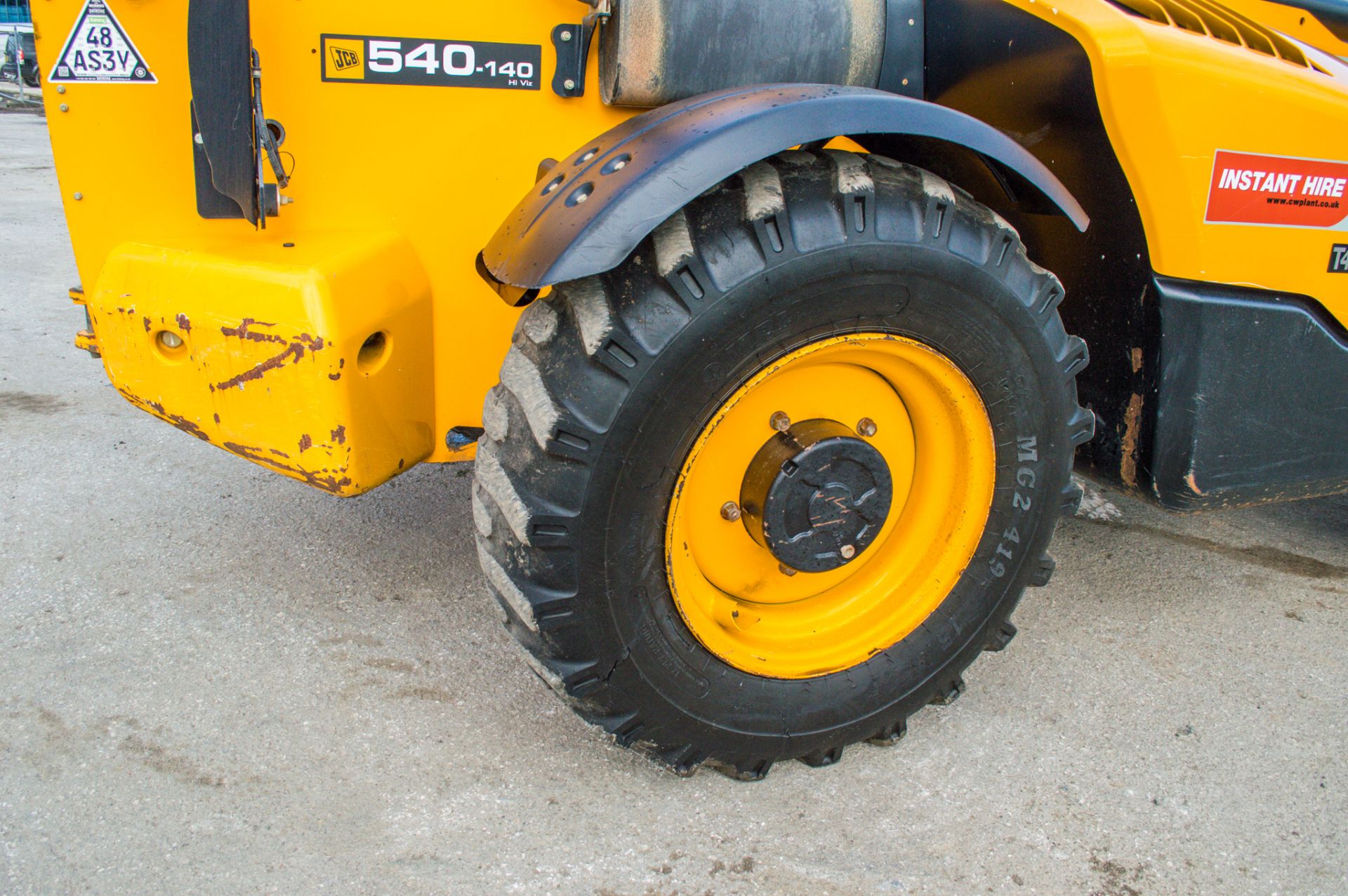 JCB 540 - 140 Hi-Viz 14 metre telescopic handler  Year: 2018 S/N: 2573100 Recorded Hours: 2860 C/w - Image 16 of 25