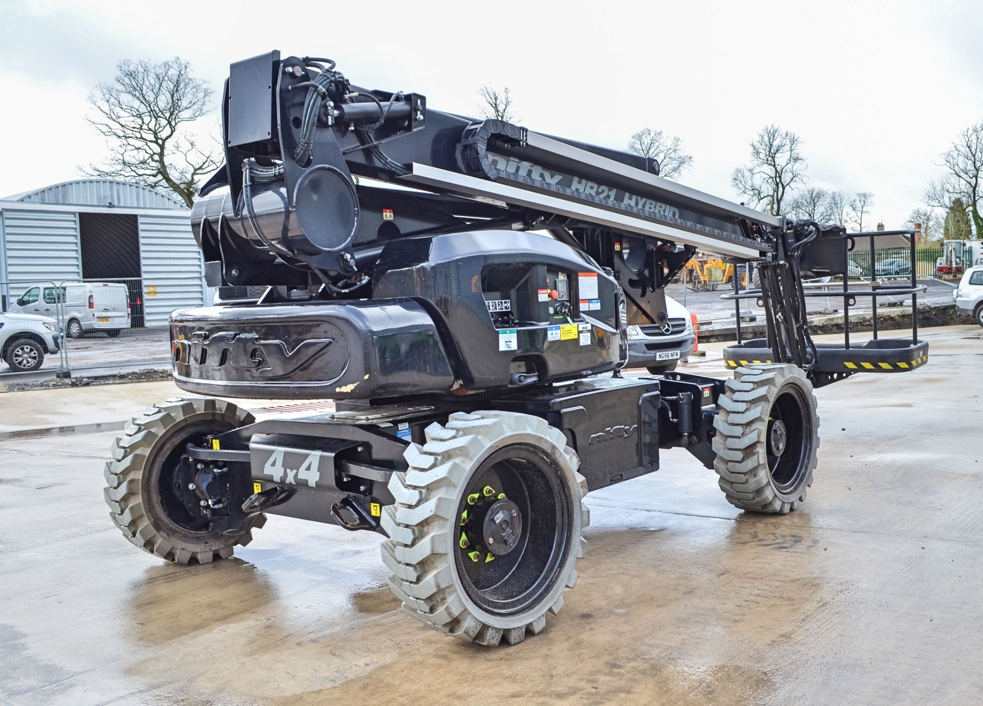 Nifty HR21 Hybrid diesel/battery electric 4x4 rough terrain articulated boom lift access platform - Image 3 of 24